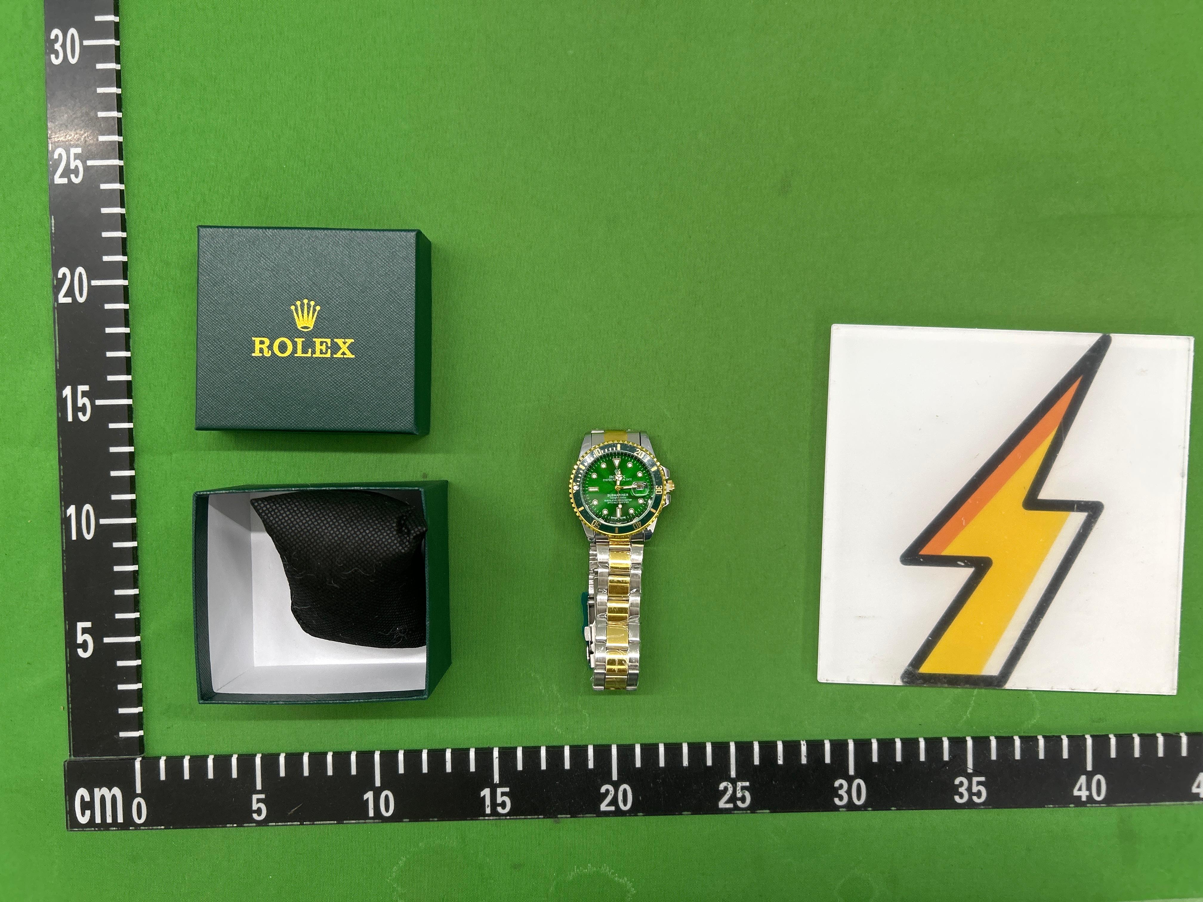 Foto QC 6 de Rolex GMT-Master II 116710LN
