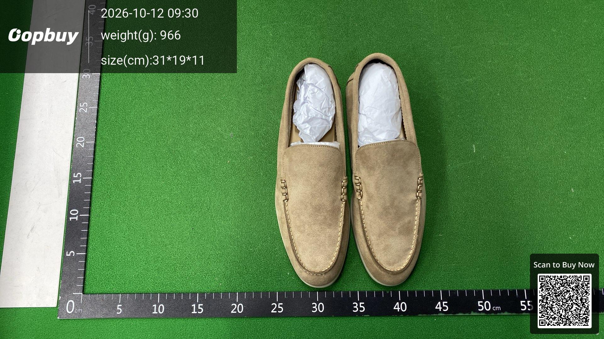 Foto QC 6 de Loro Piana Summer Walk Suede Slip-on Loafers