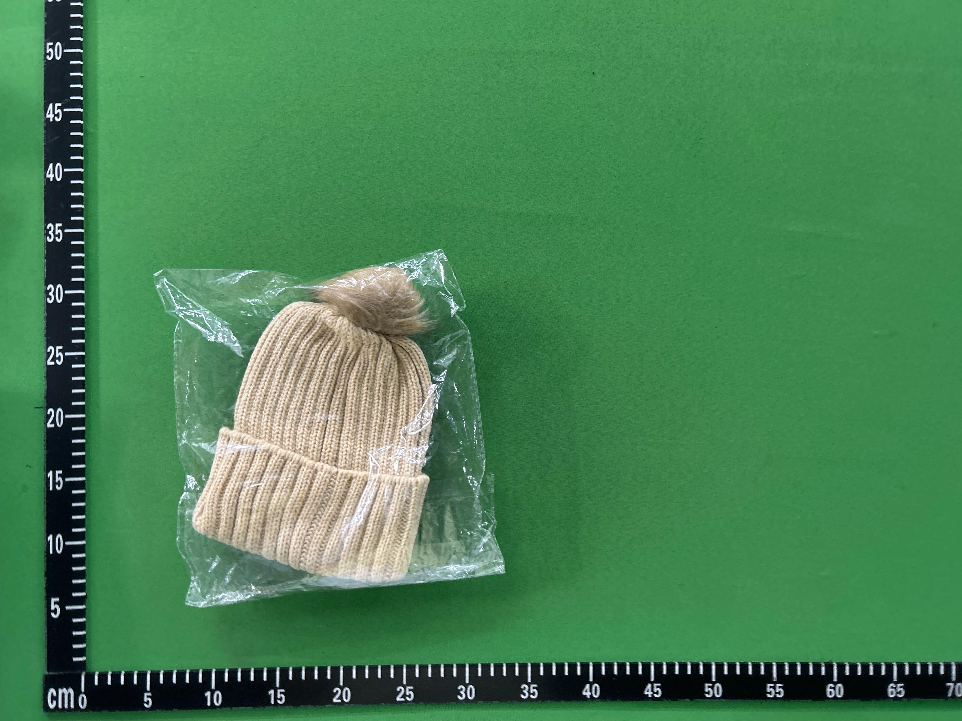 Foto QC 3 de Moncler Logo Pom-Pom Beanie Red