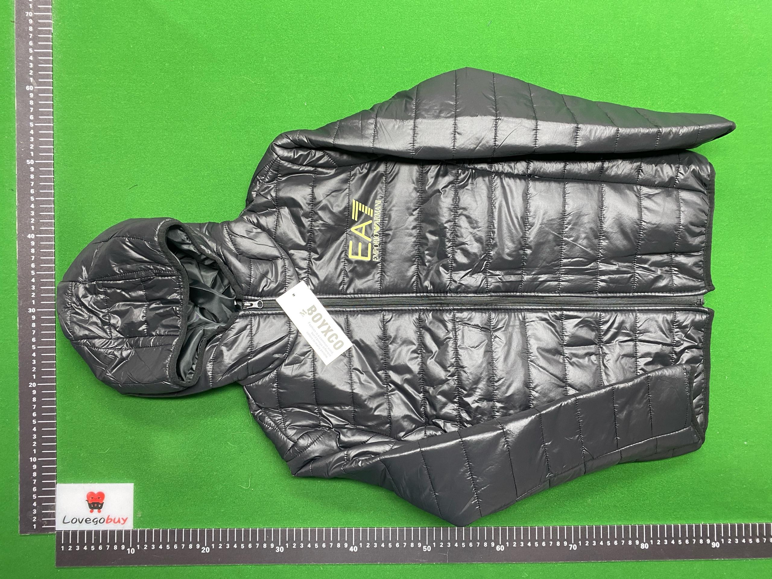 Foto QC 5 de EA7 Emporio Armani Core Identity Hooded Down Jacket Gold Logo Black