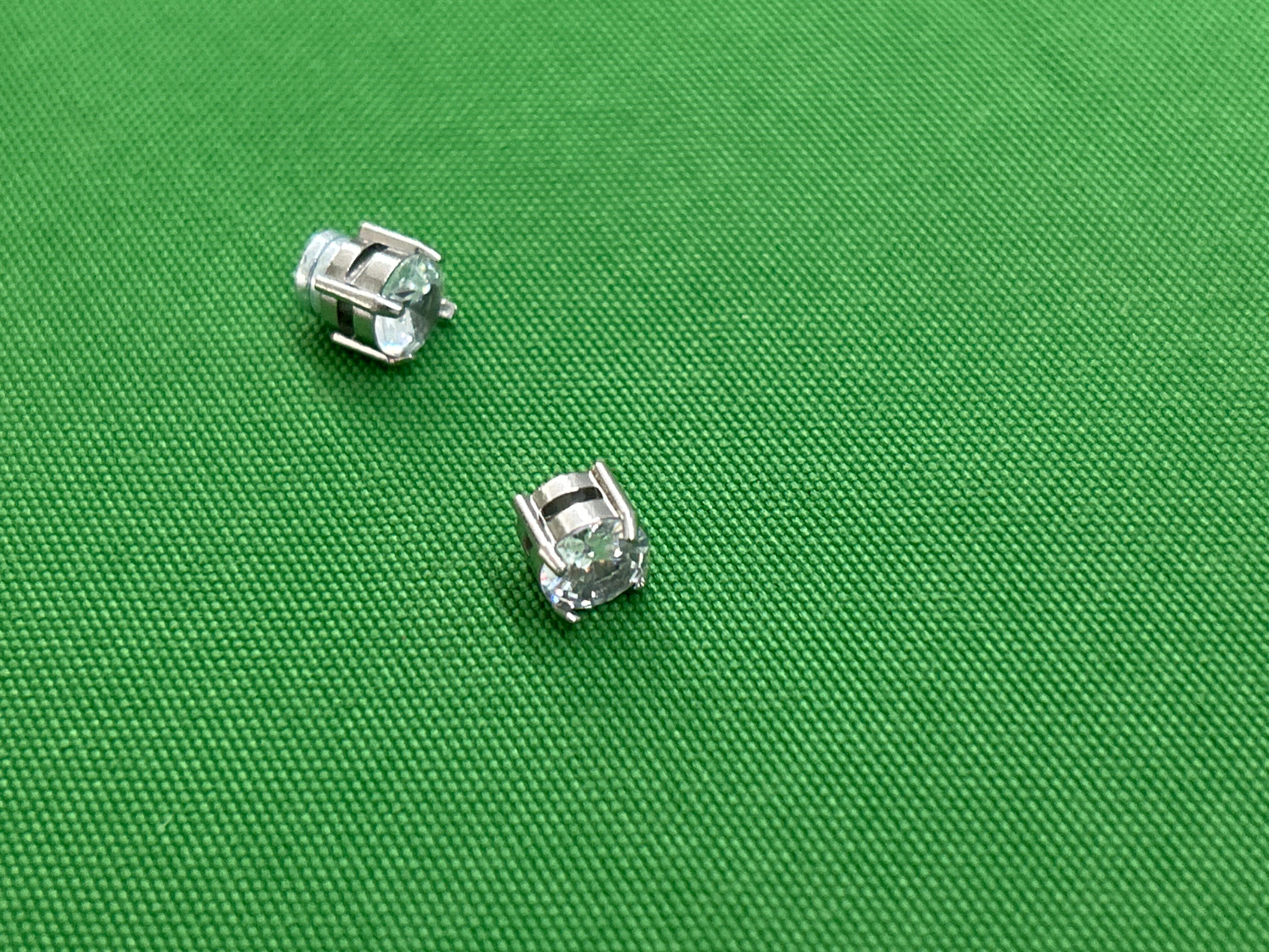 Foto QC 2 de Other Magnetic Earrings Titanium Steel Zircon Black