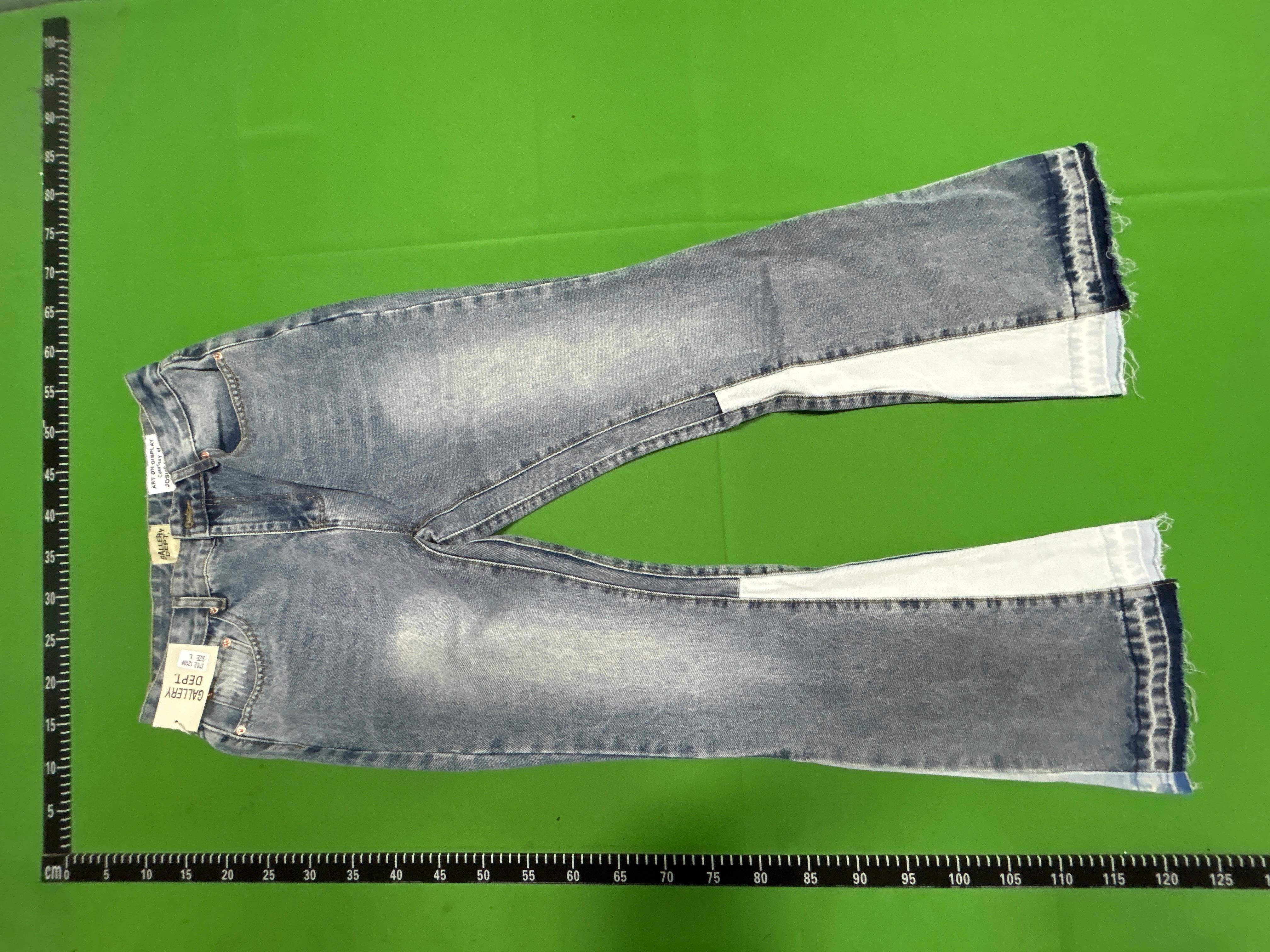Foto QC 7 de Jeans Flared Distressed Washed Black
