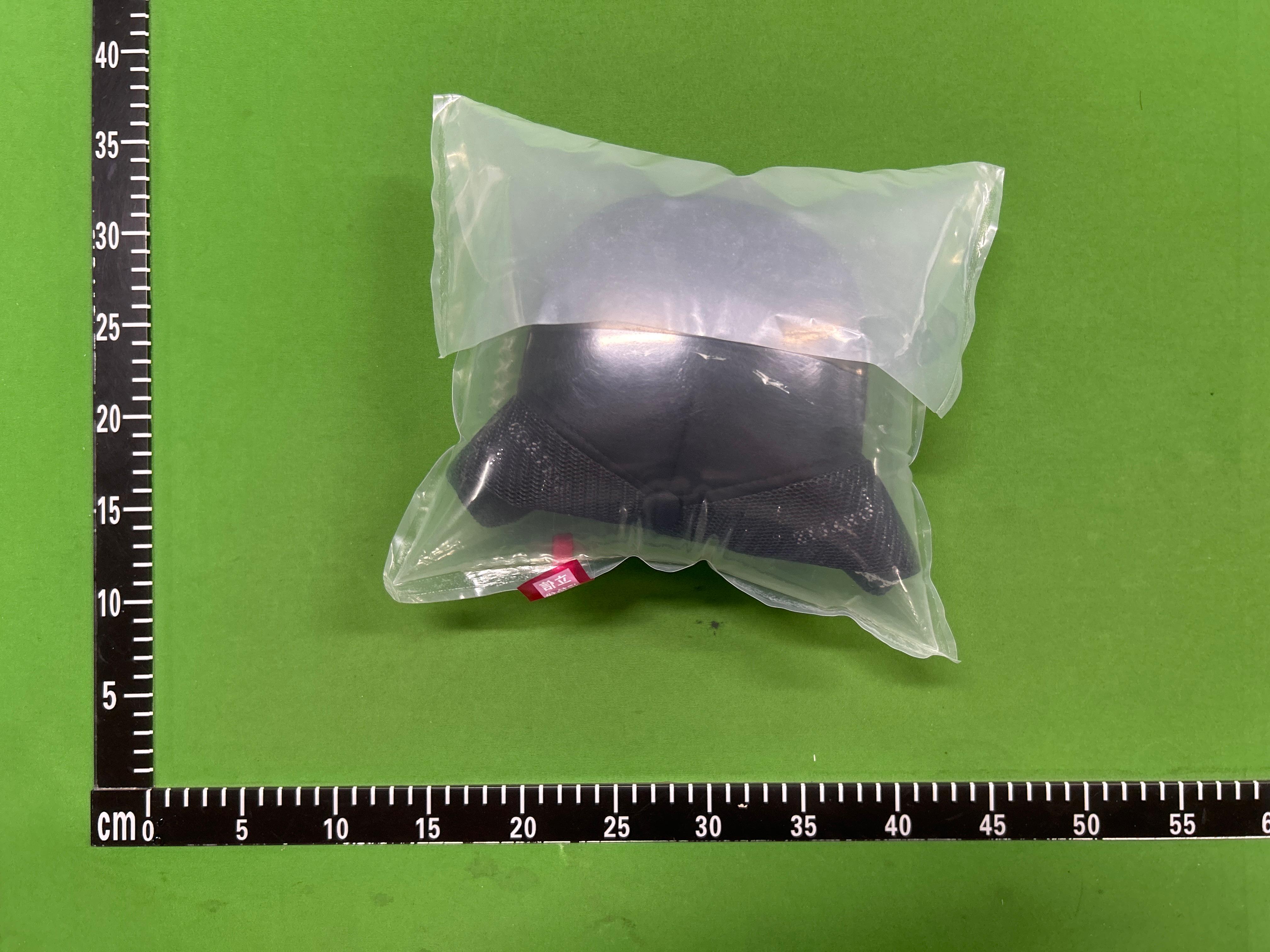 Foto QC 7 de Corteiz Cruise Star Trucker Hat Black