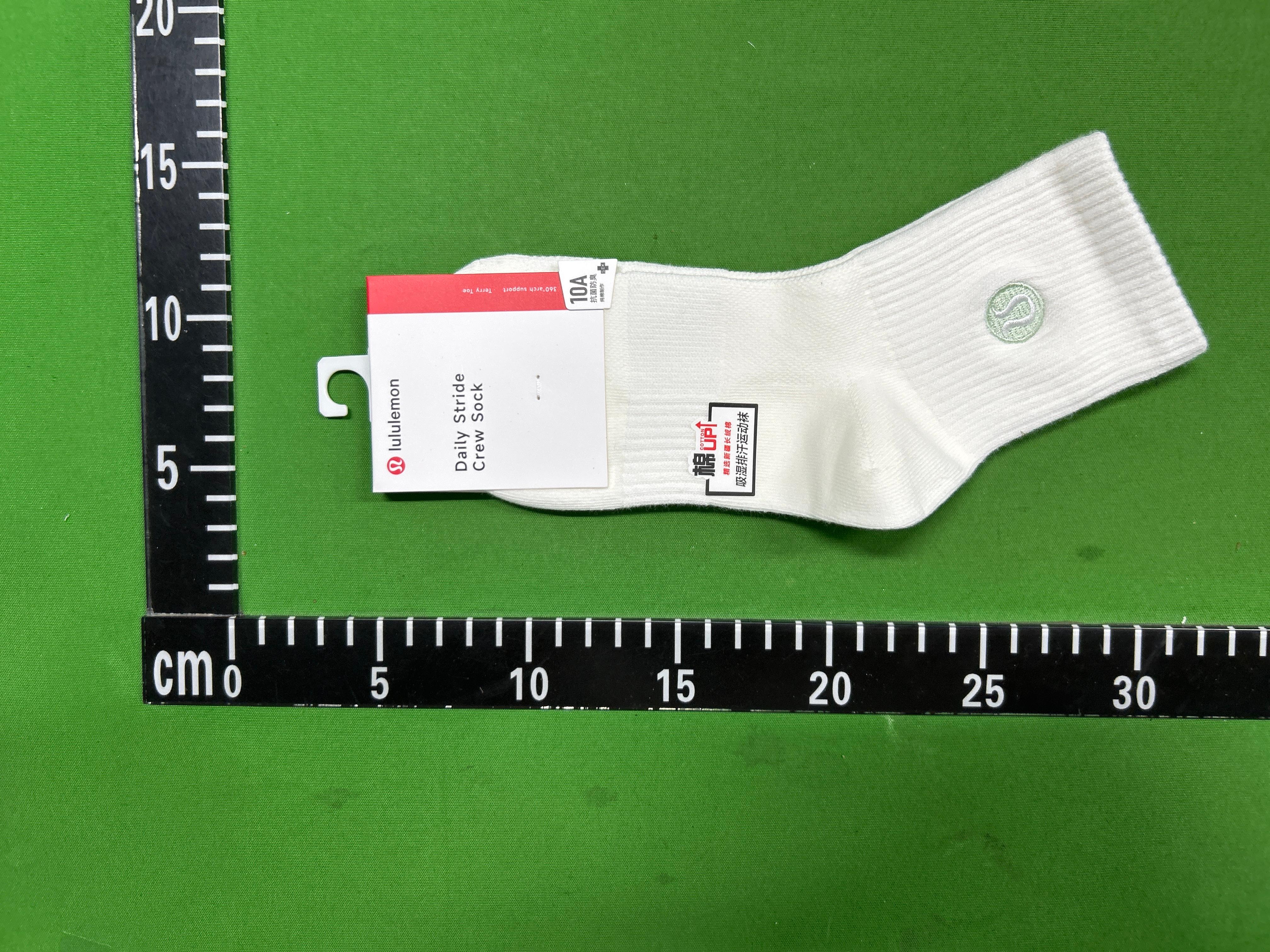 Foto QC 3 de lululemon Crew Socks Logo Multi-Color