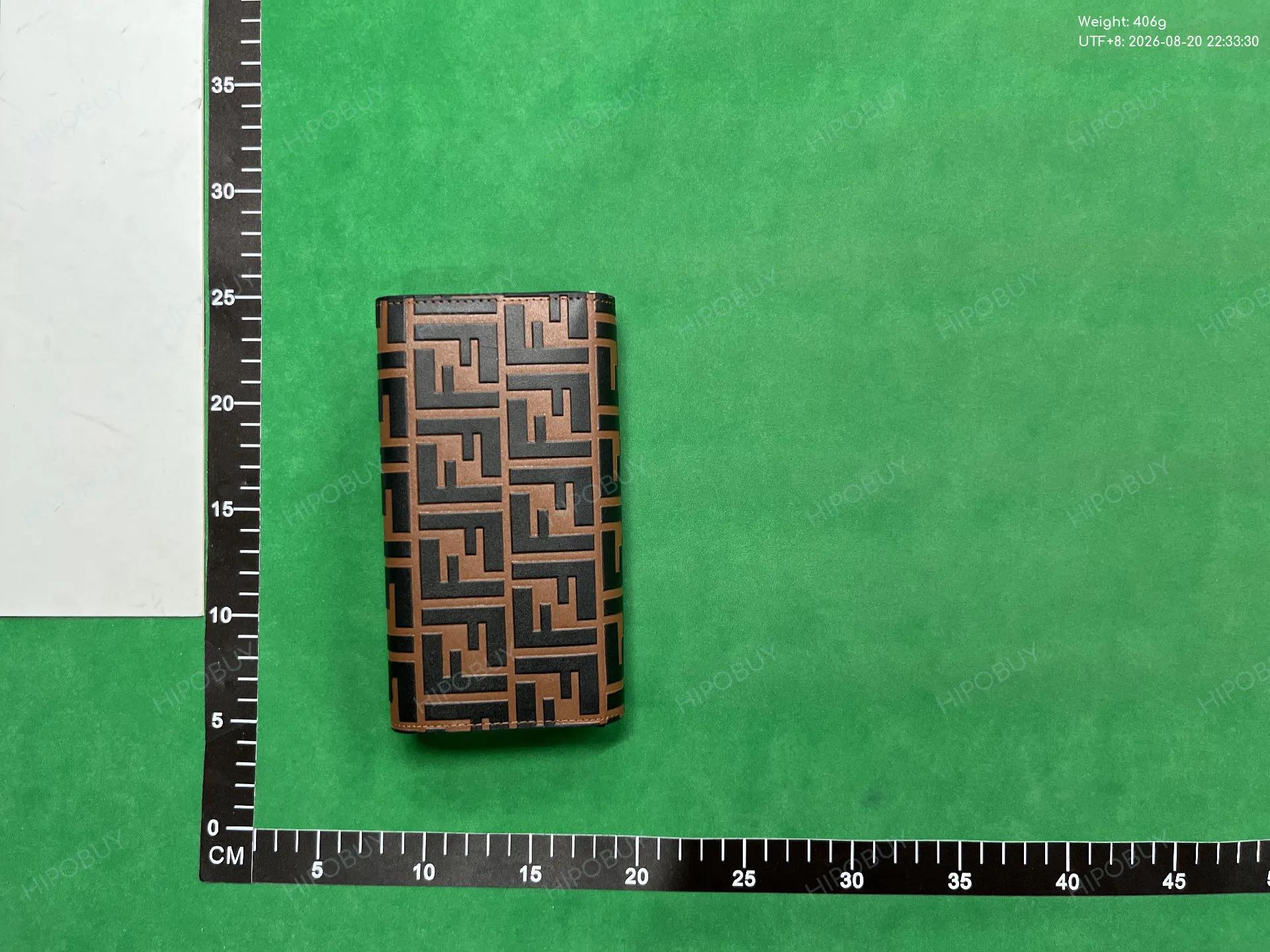 Foto QC 2 de Fendi Baguette Large Brown FF Embossed Leather