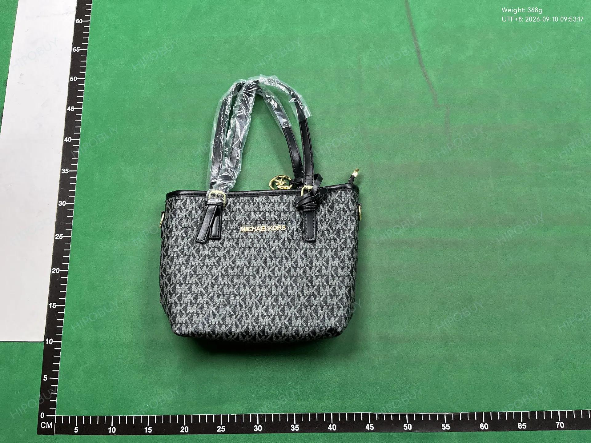Foto QC 1 de Michael Kors Tote Signature Logo Black