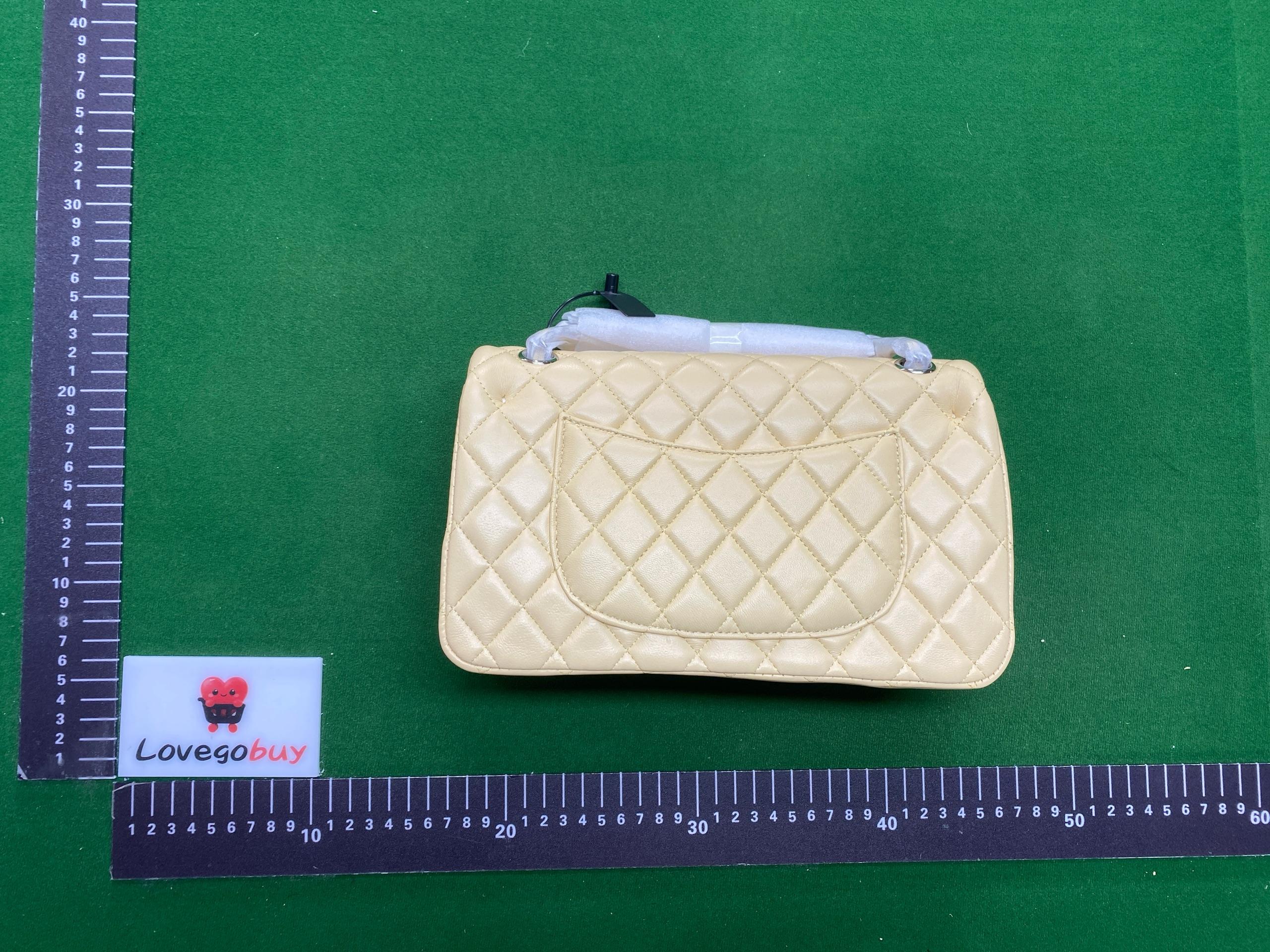 Foto QC 7 de Chanel Classic Double Flap Medium Grey Caviar