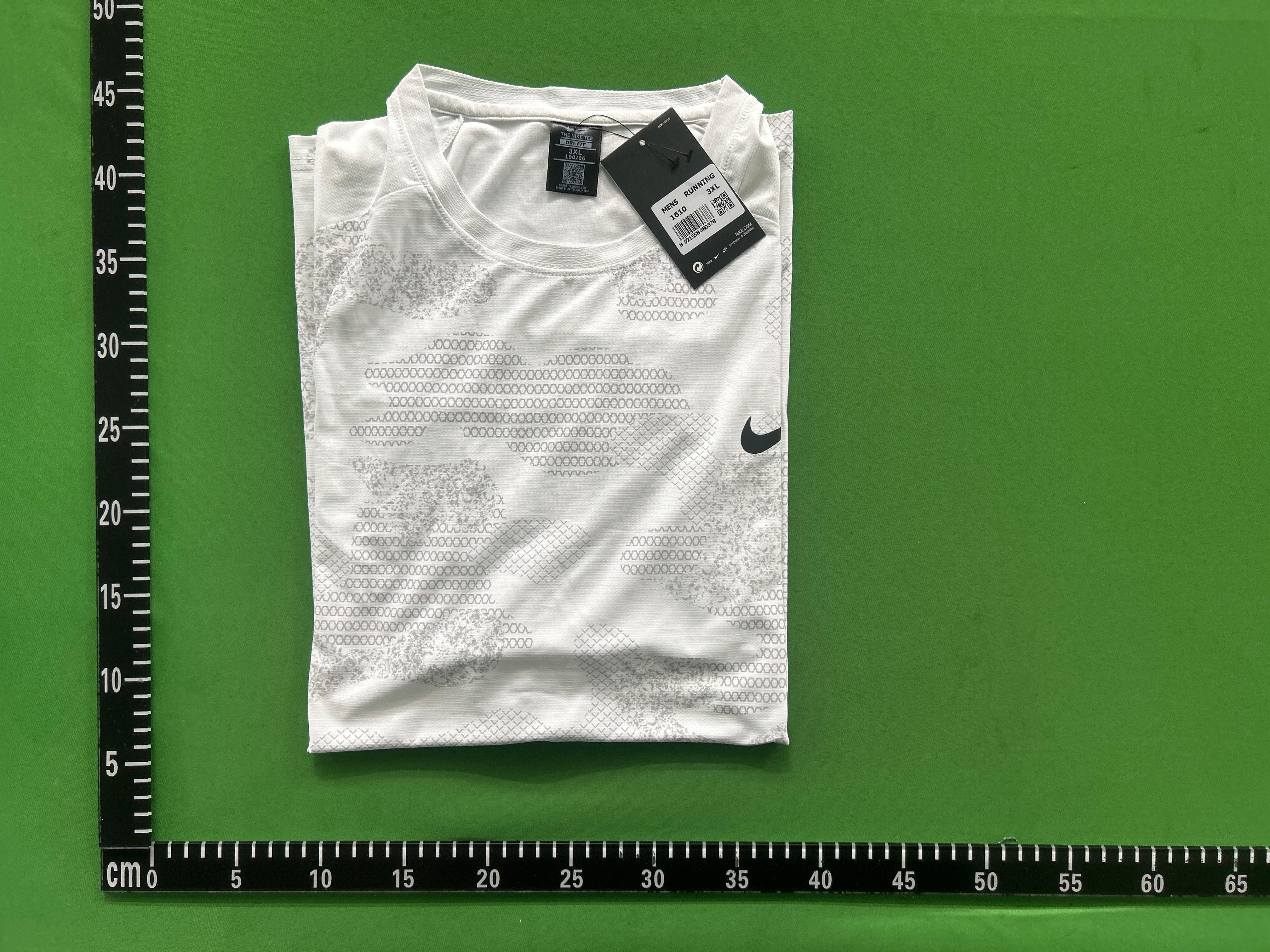 Foto QC 4 de Nike T-shirt Camo Beige