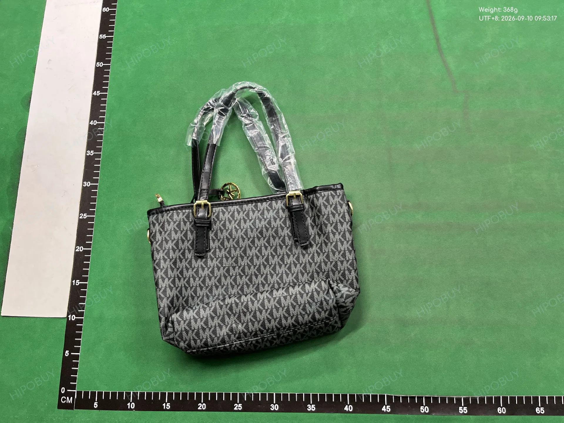 Foto QC 2 de Michael Kors Tote Signature Logo Black