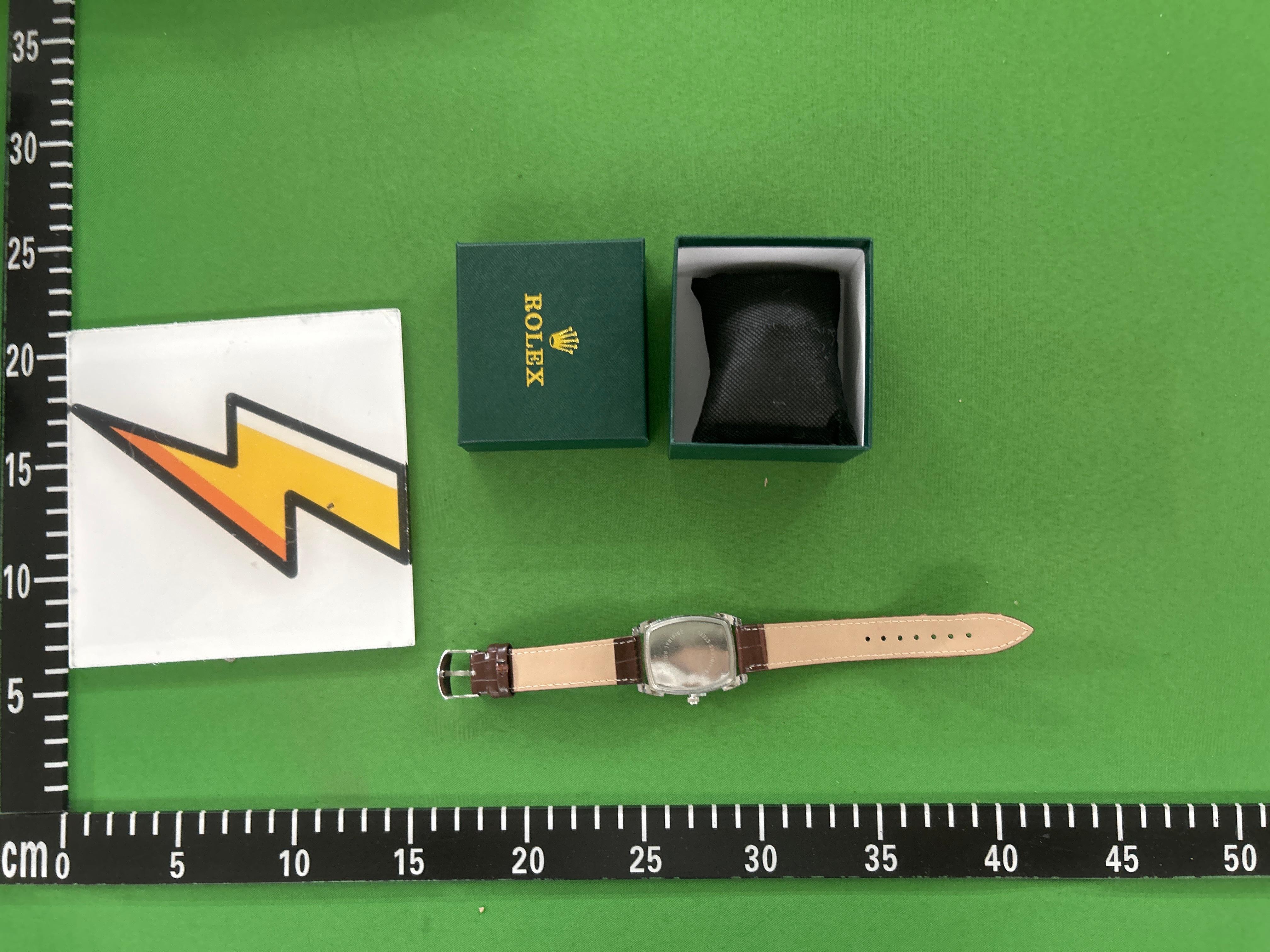Foto QC 8 de Rolex Cellini Style Quartz Moonphase Watch