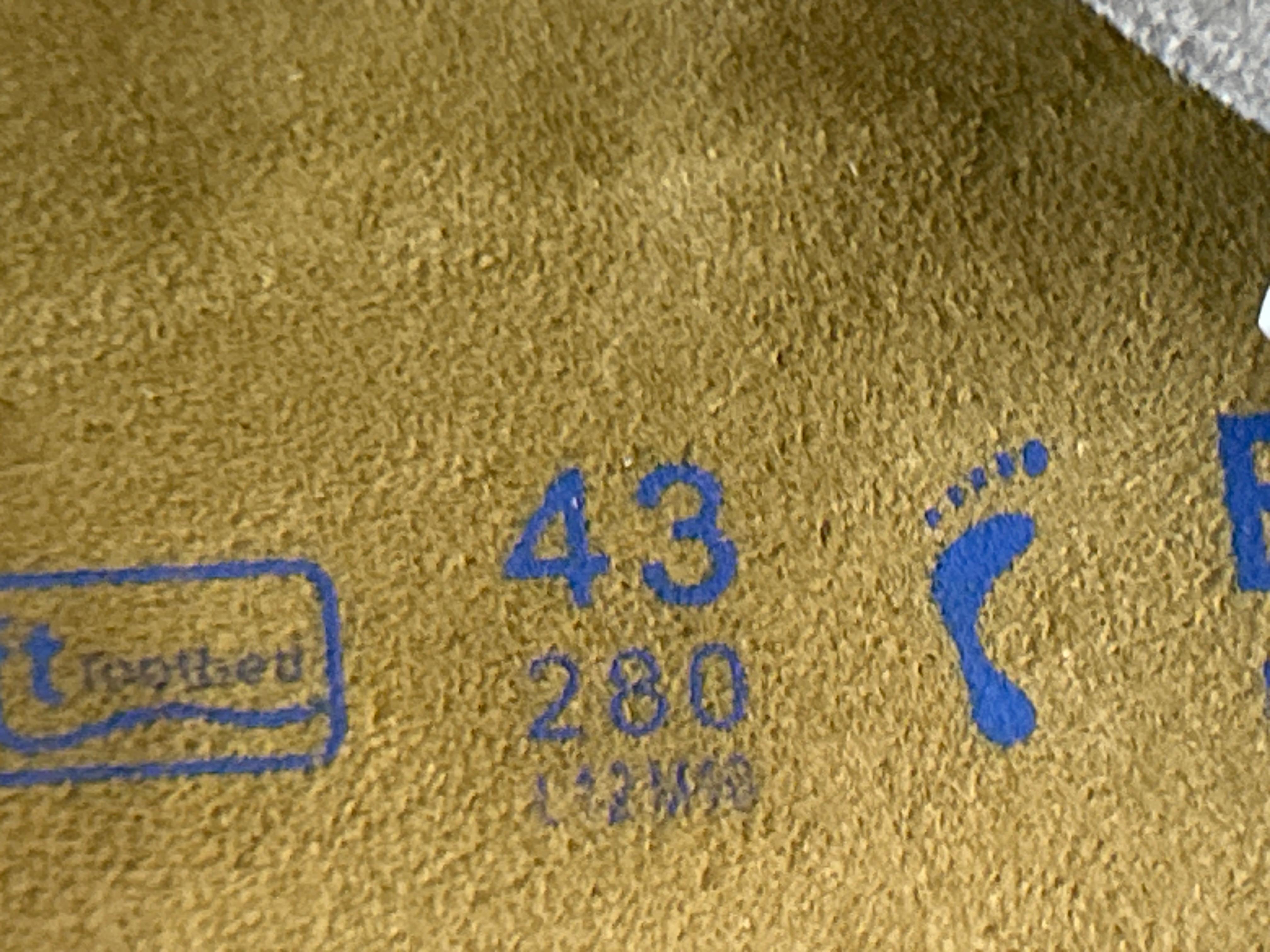 Foto QC 7 de Birkenstock Arizona Suede Taupe