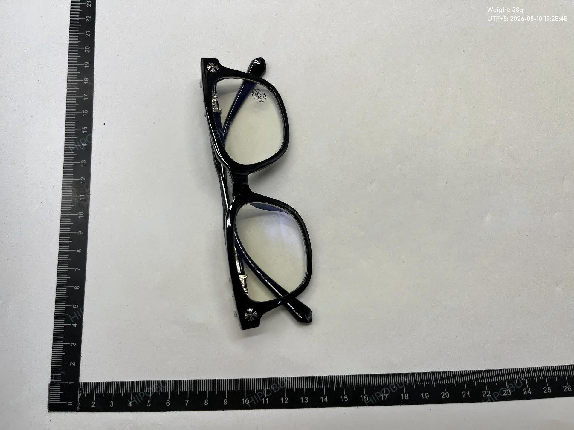 Foto QC 7 de Louis Vuitton LV Waimea Acetate Sunglasses Black Silver Monogram (Z1082W)