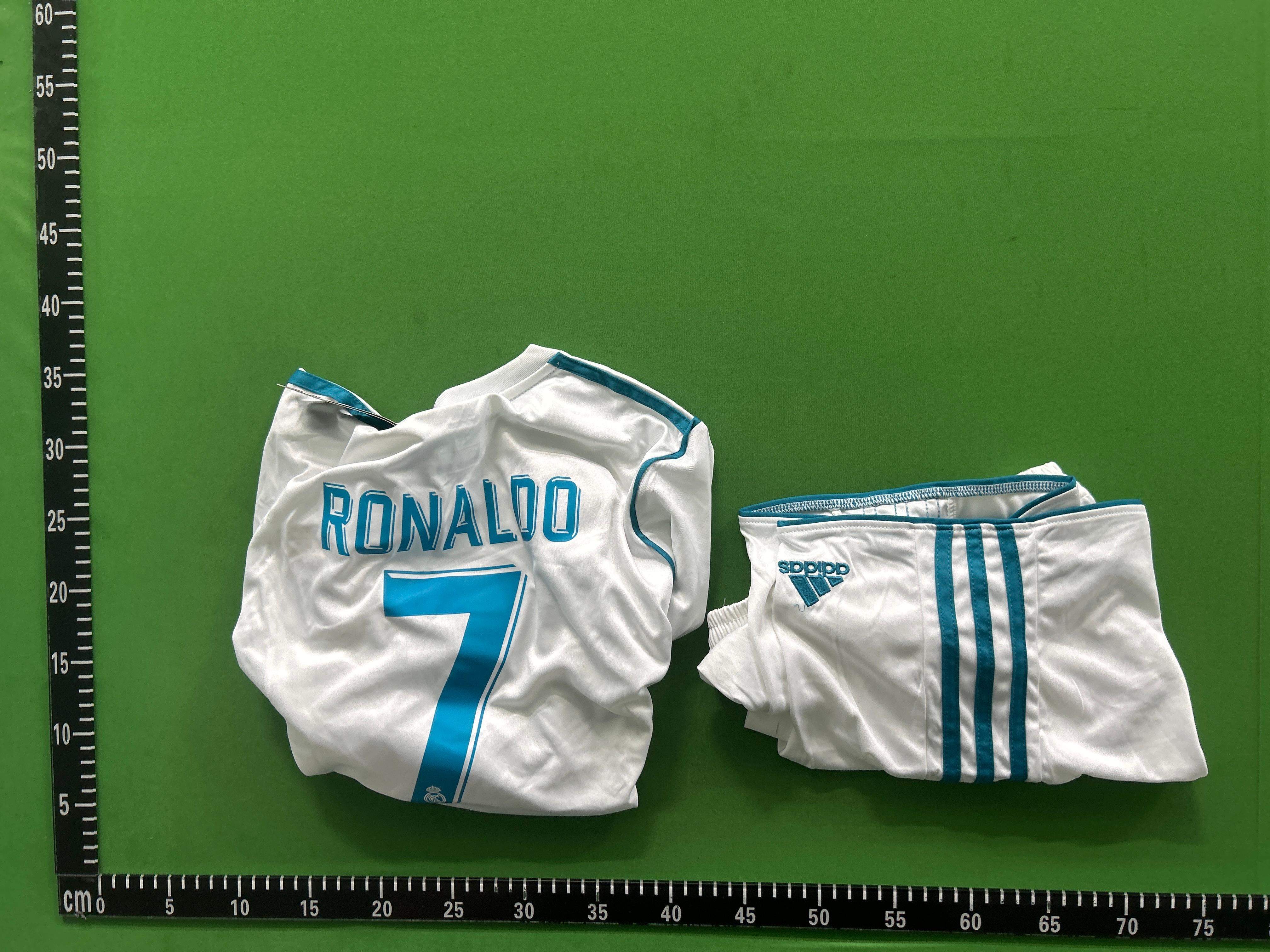 Foto QC 1 de adidas x Manchester United 2021/22 Home Long Sleeve Jersey Kids Set Red