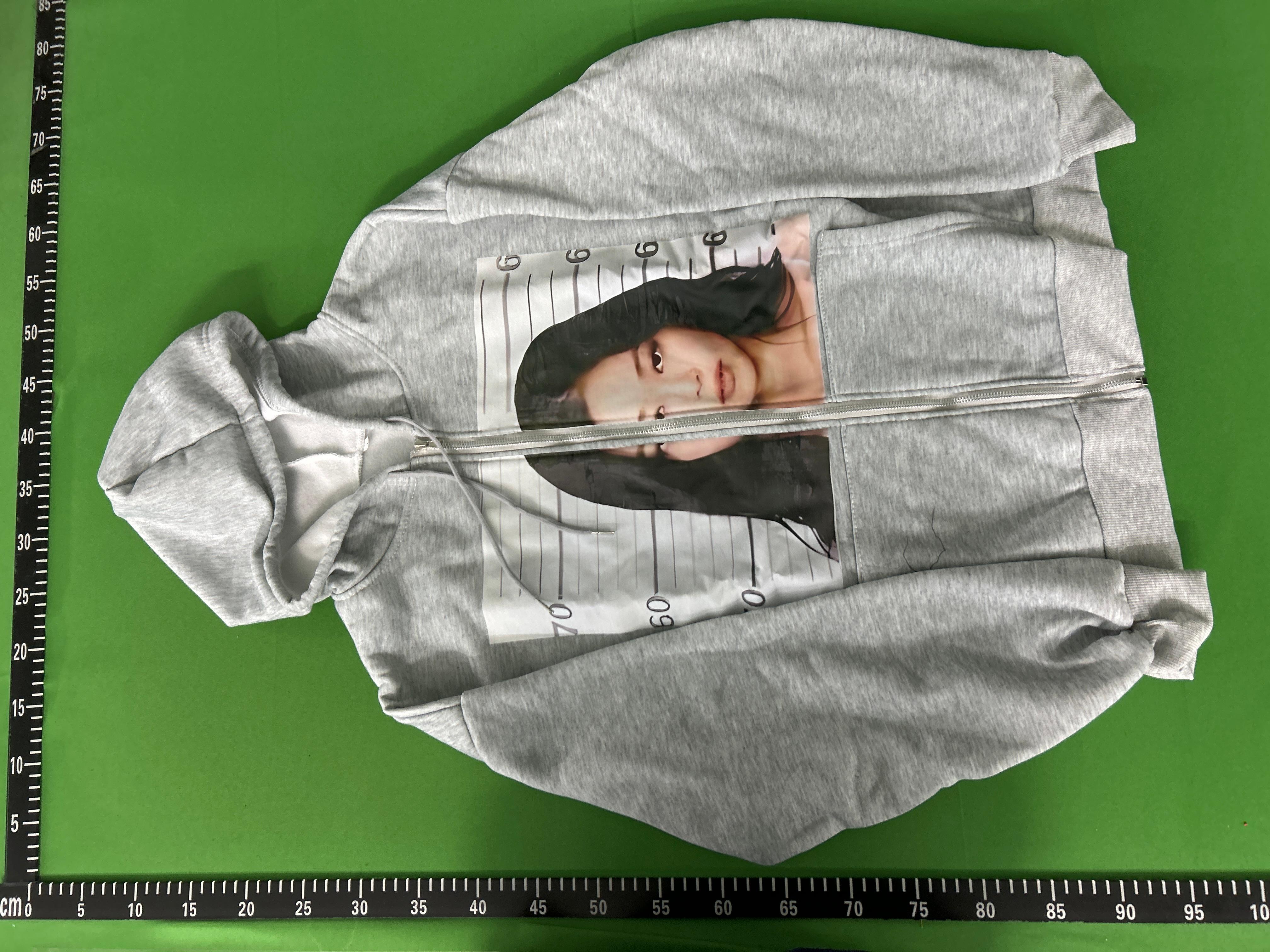 Foto QC 7 de Profit Minded Social Security Zip Up Jacket Pink