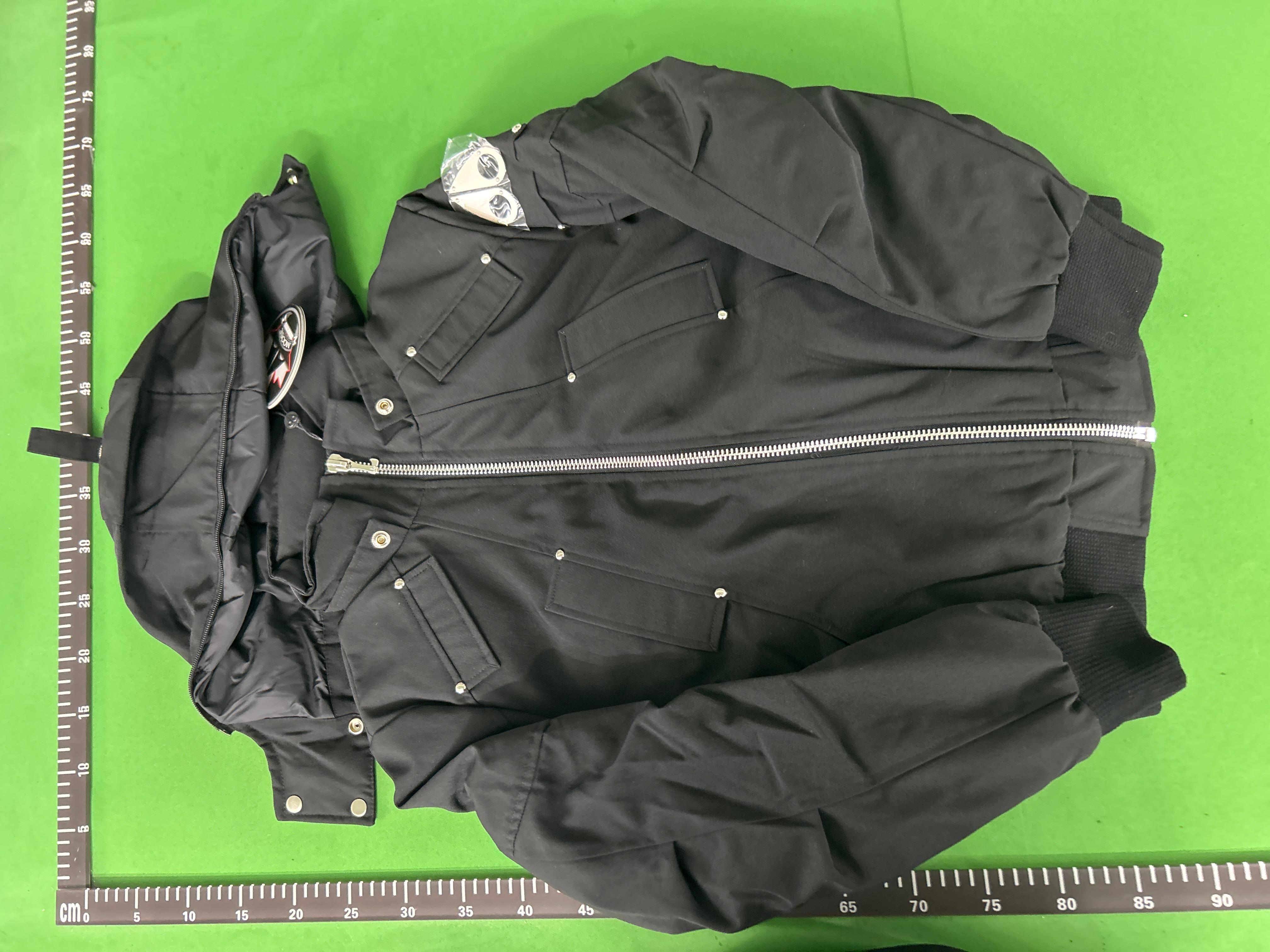 Foto QC 7 de Moose Knuckles Ballistic Down Bomber Jacket Fur Trim Dark Green