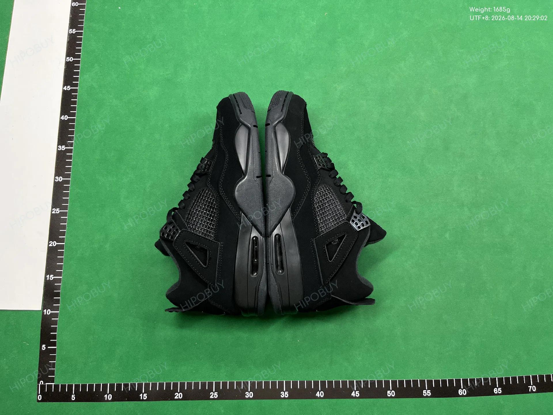 Foto QC 5 de Jordan 4 Retro KAWS Cool Grey 930155-003
