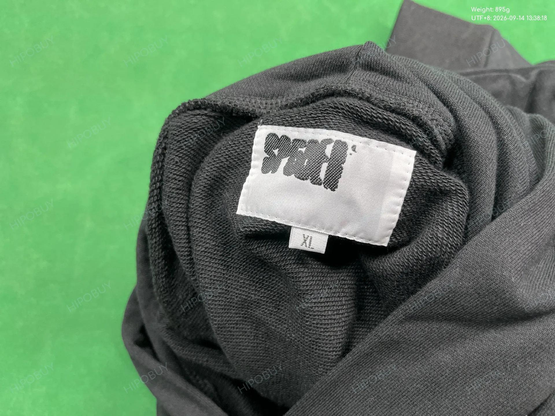 Foto QC 8 de Moncler Cotton Logo Crewneck Sweater Black