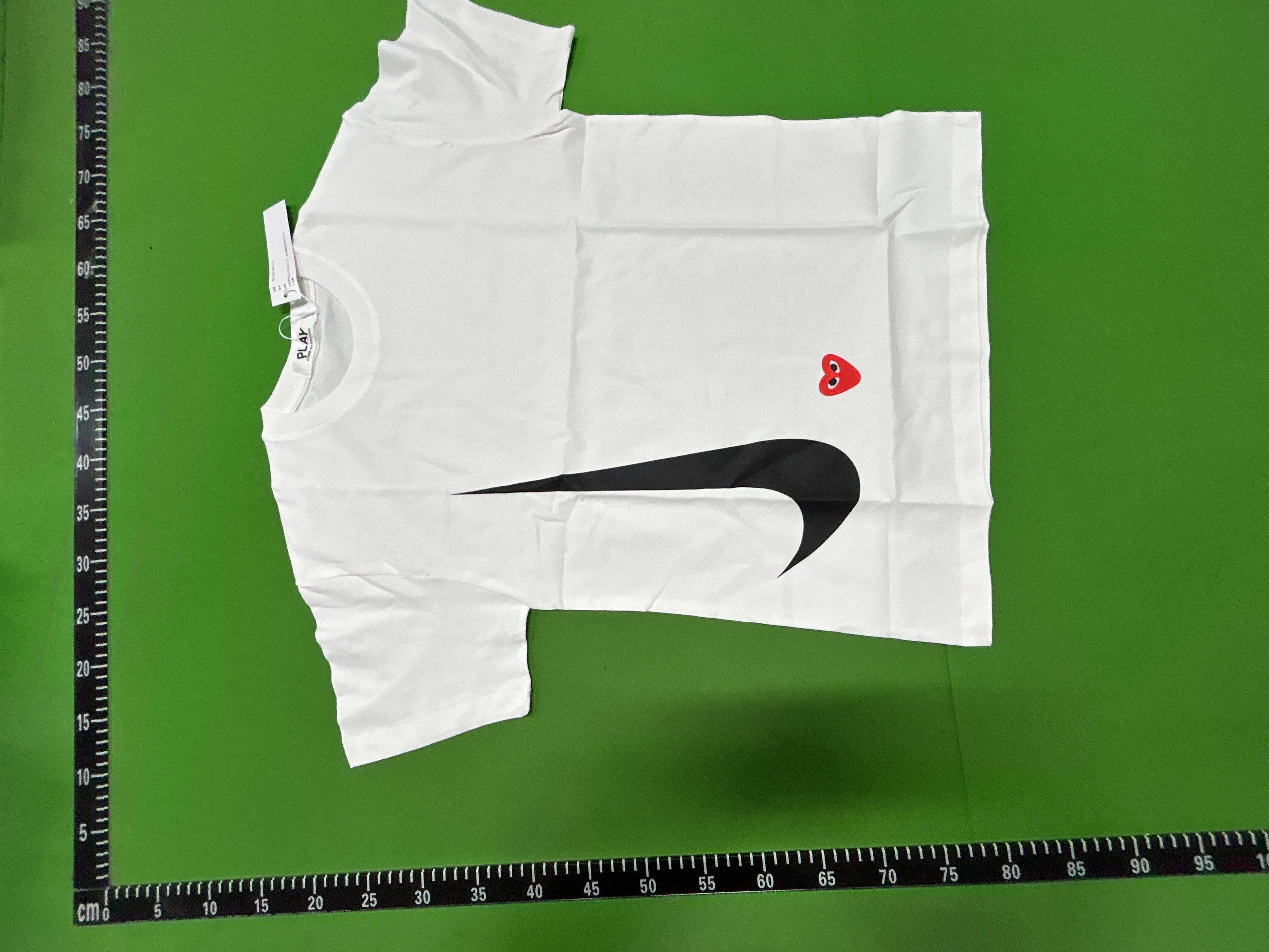 Foto QC 3 de Comme des Garçons Play Double Heart T-Shirt Grey