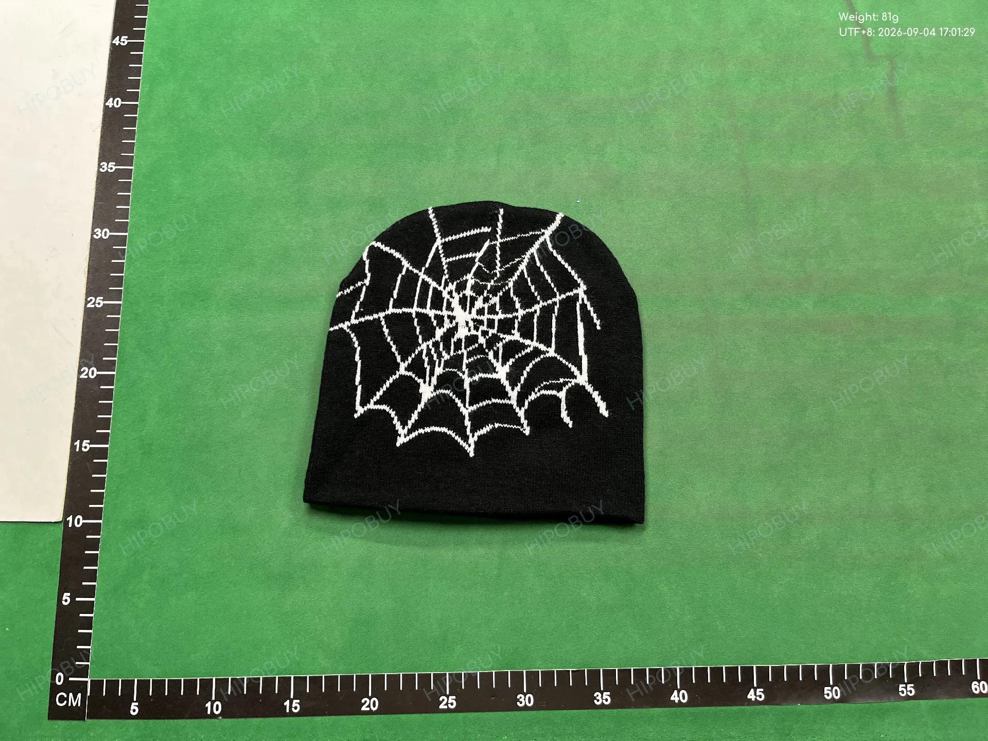Foto QC 5 de Gritty Visions Jacquard Logo Beanie Pink