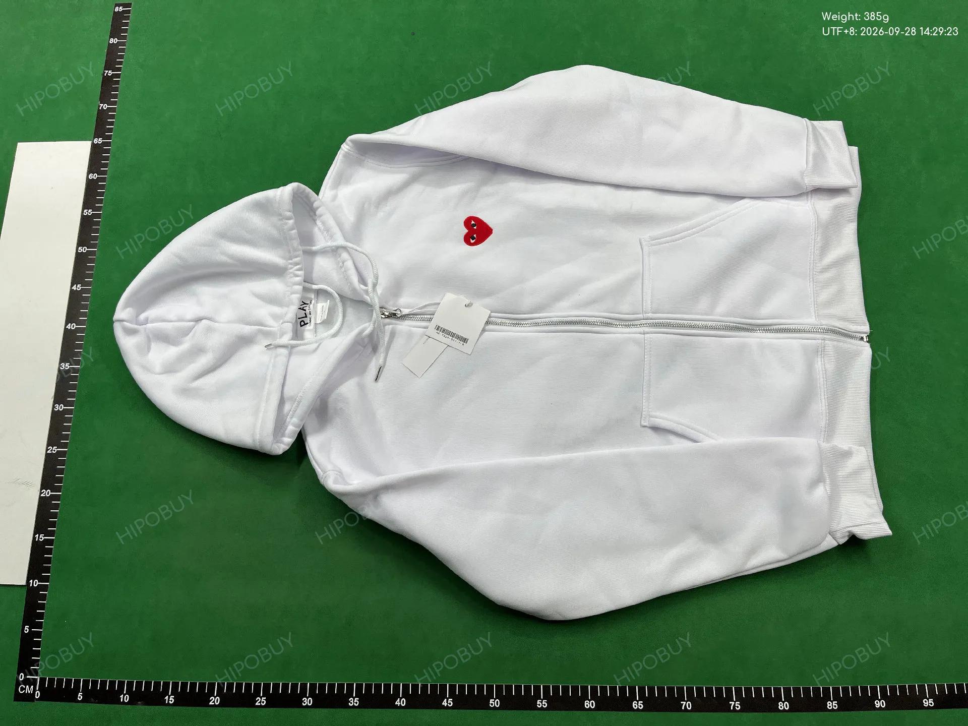 Foto QC 6 de Comme des Garçons PLAY Hoodie Red Heart Zip Up Grey