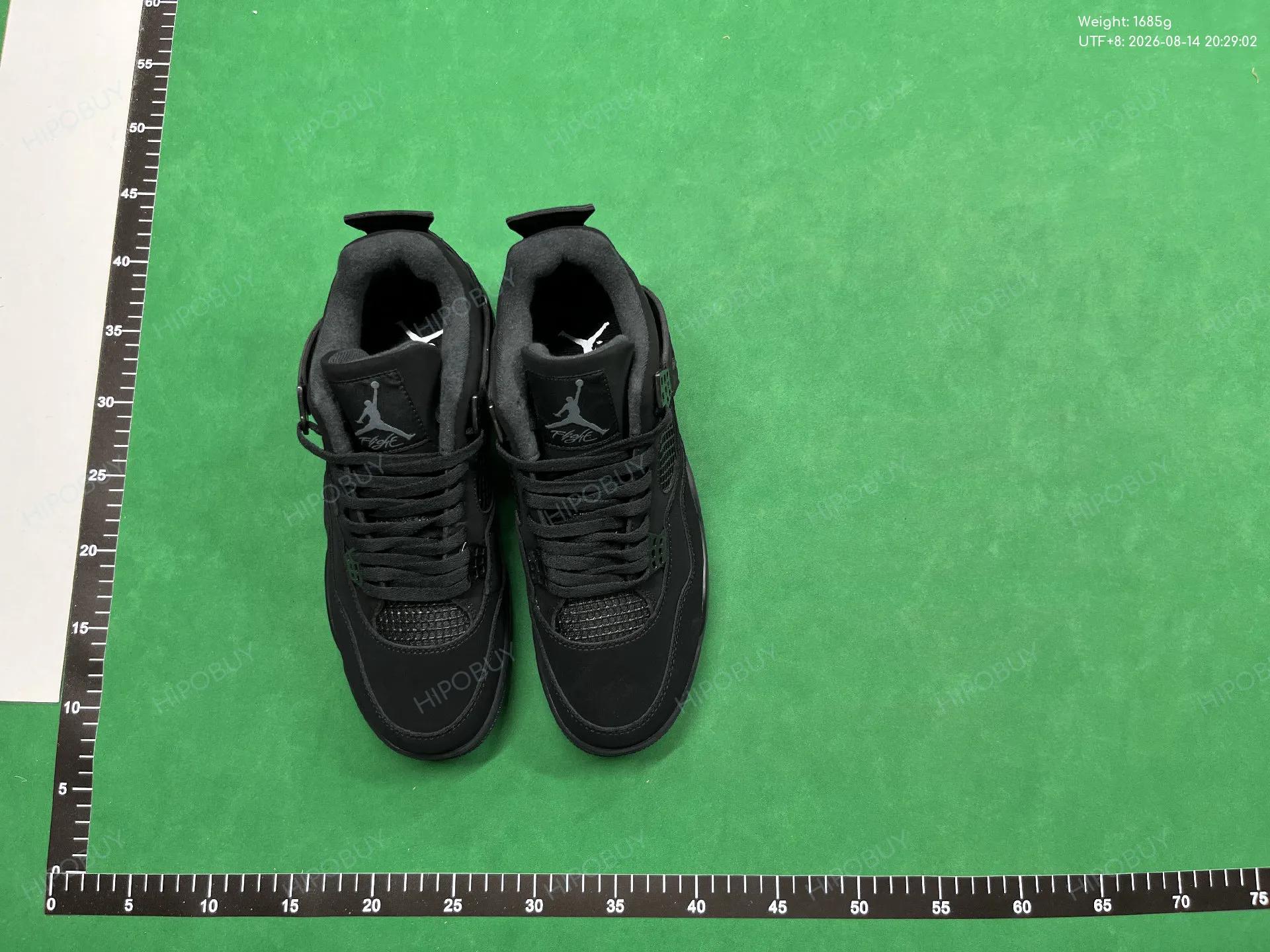 Foto QC 6 de Jordan 4 Retro KAWS Cool Grey 930155-003