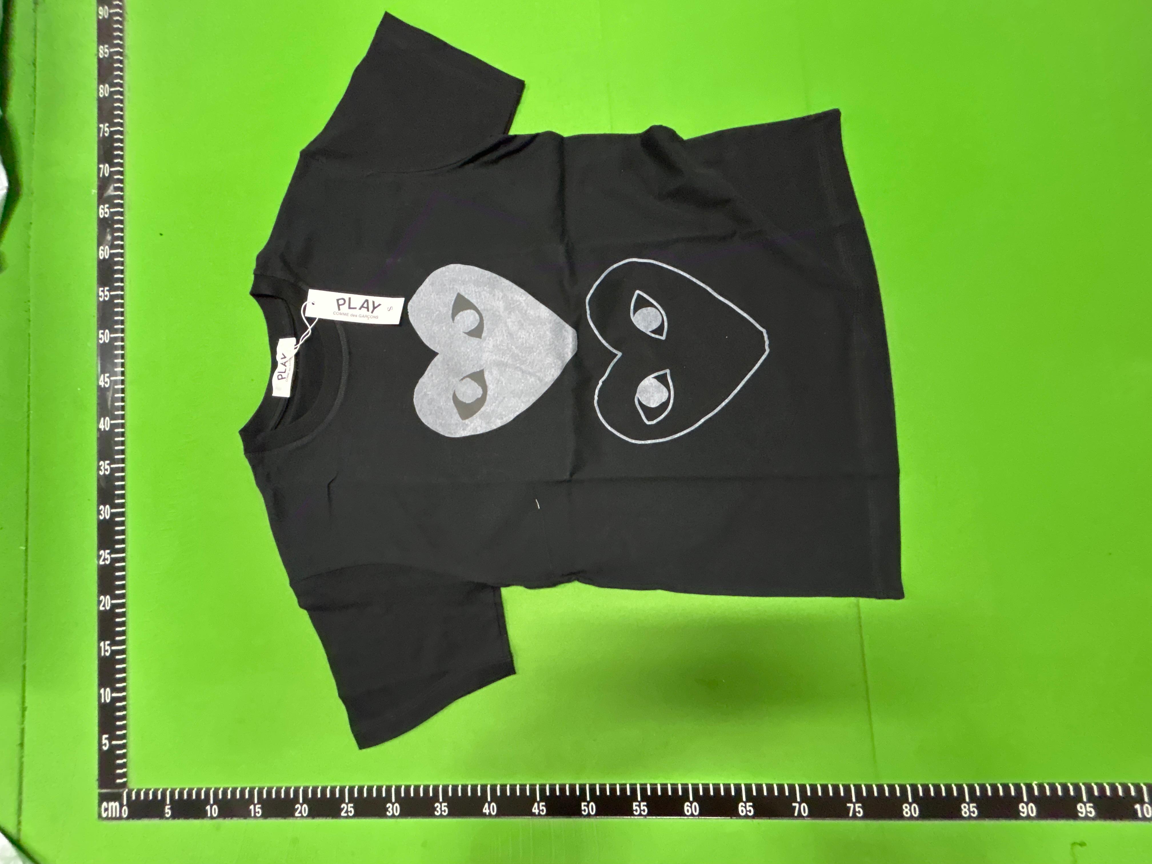 Foto QC 7 de Comme des Garçons Play Double Heart T-Shirt Grey
