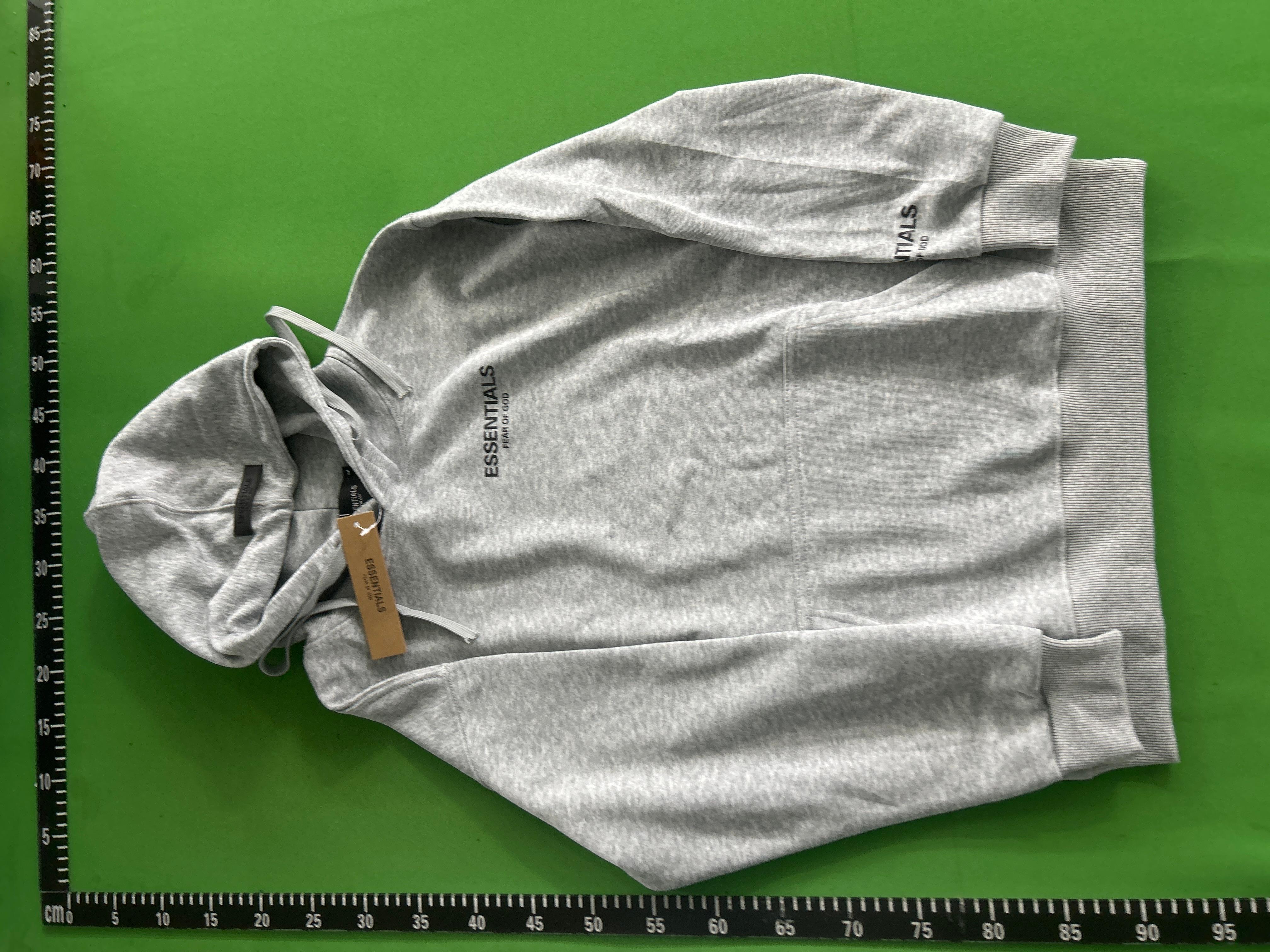 Foto QC 7 de Fear of God Essentials Flocked Logo Hoodie Jacket Black