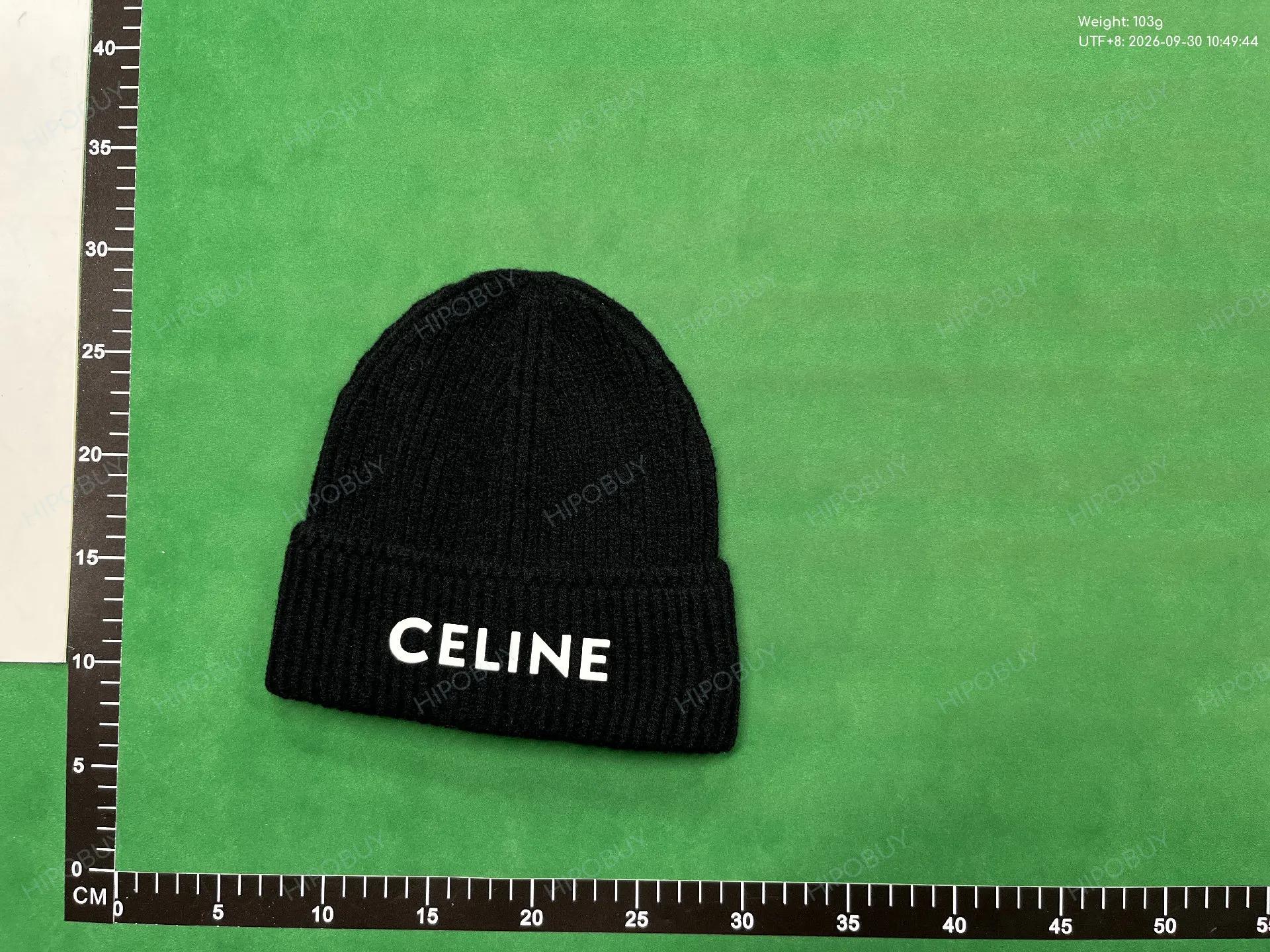 Foto QC 1 de Celine Logo Beanie Camel
