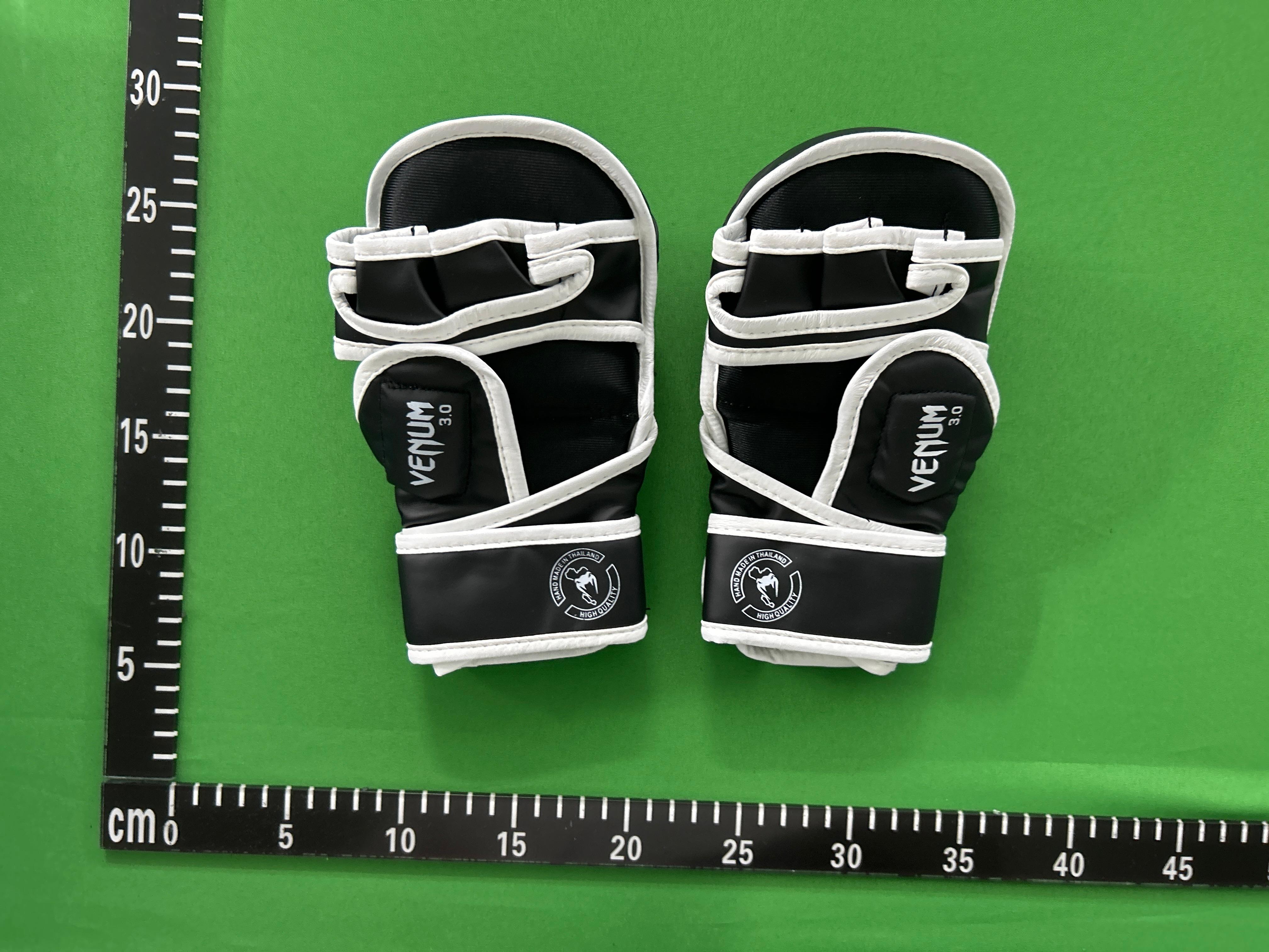 Foto QC 2 de Other Half-Finger MMA Fighting Gloves Black