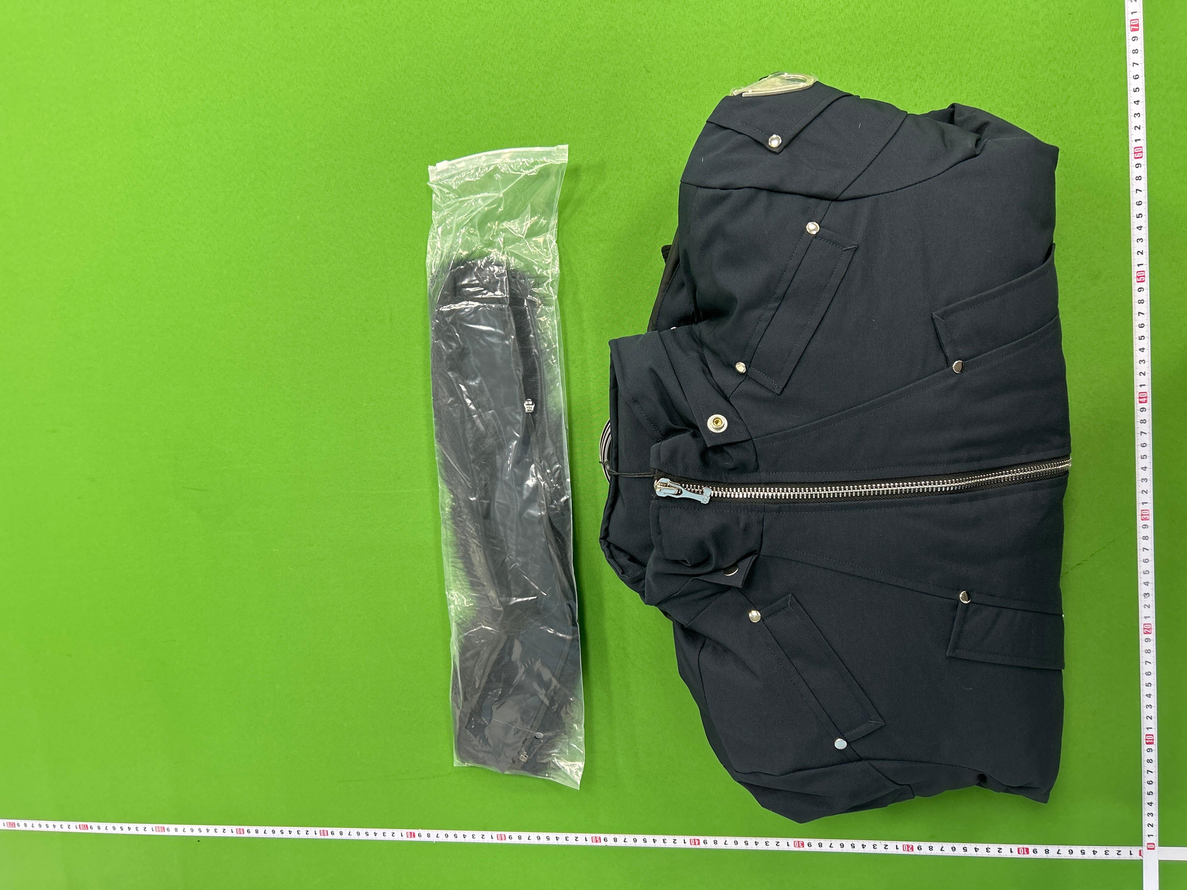 Foto QC 5 de Moose Knuckles 3Q Bomber Jacket Down Fox Fur Black