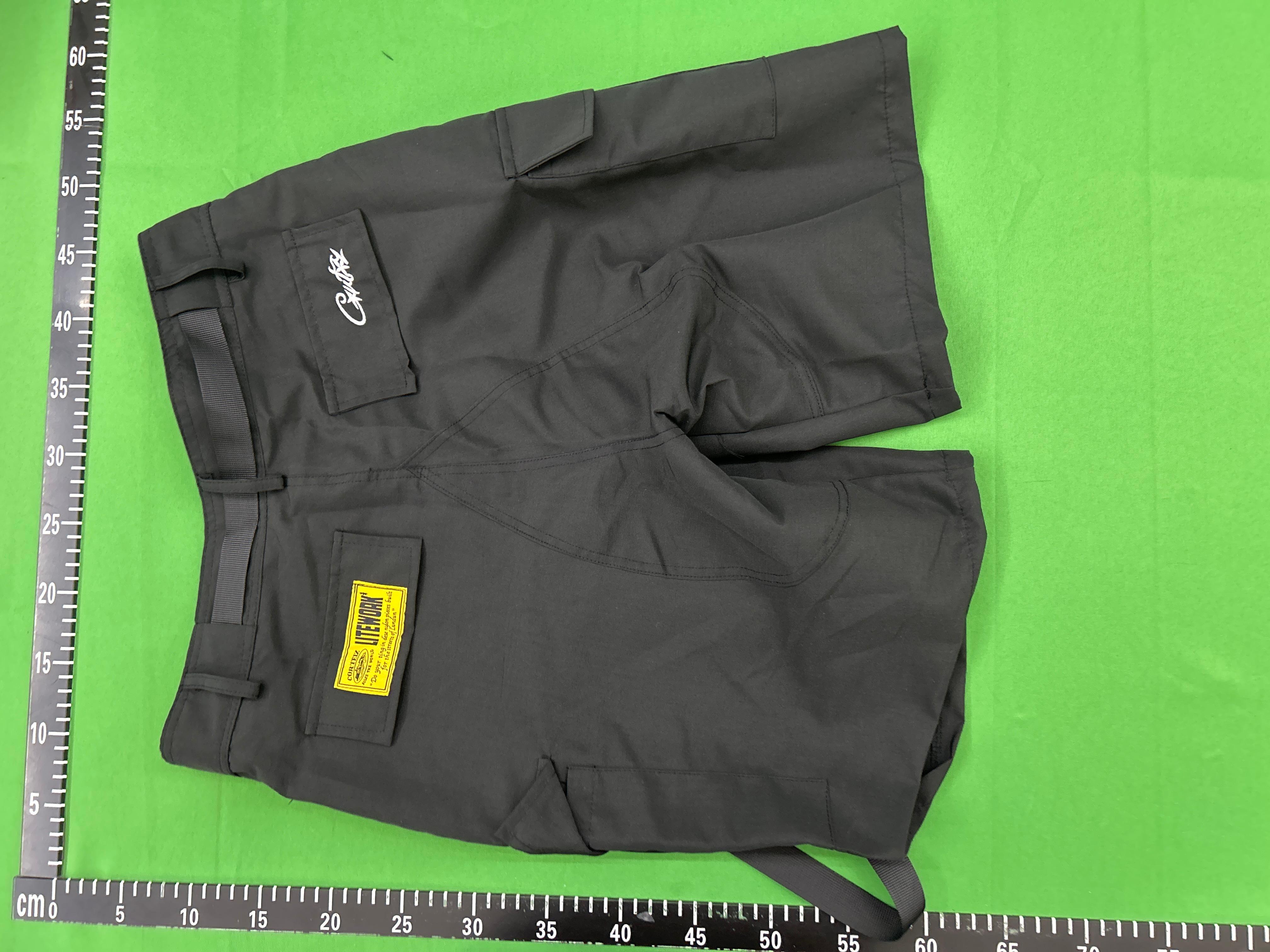 Foto QC 7 de Corteiz Cargo Shorts Multi-Pocket Black