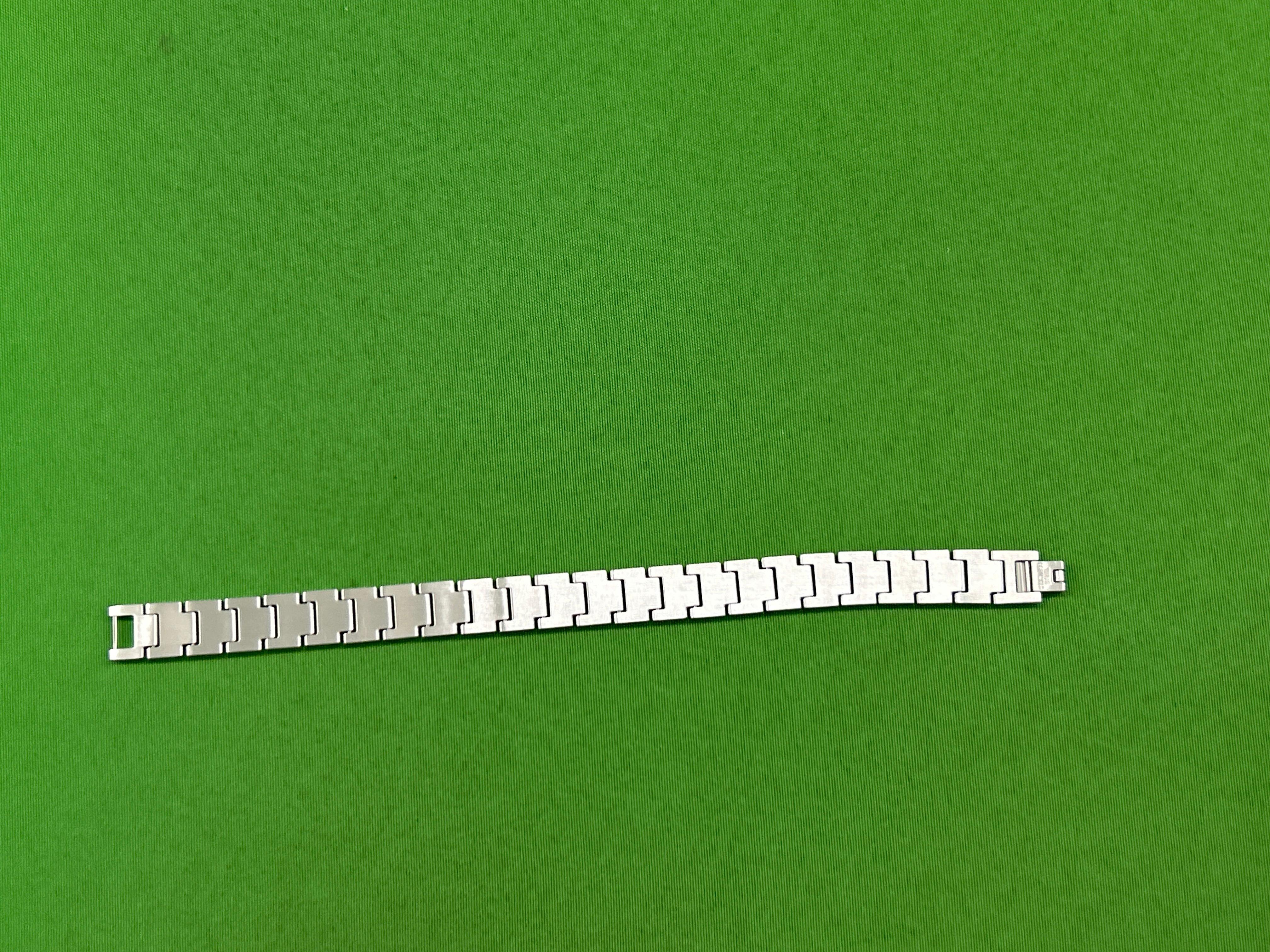Foto QC 6 de Unbranded Bracelet Metal Gold