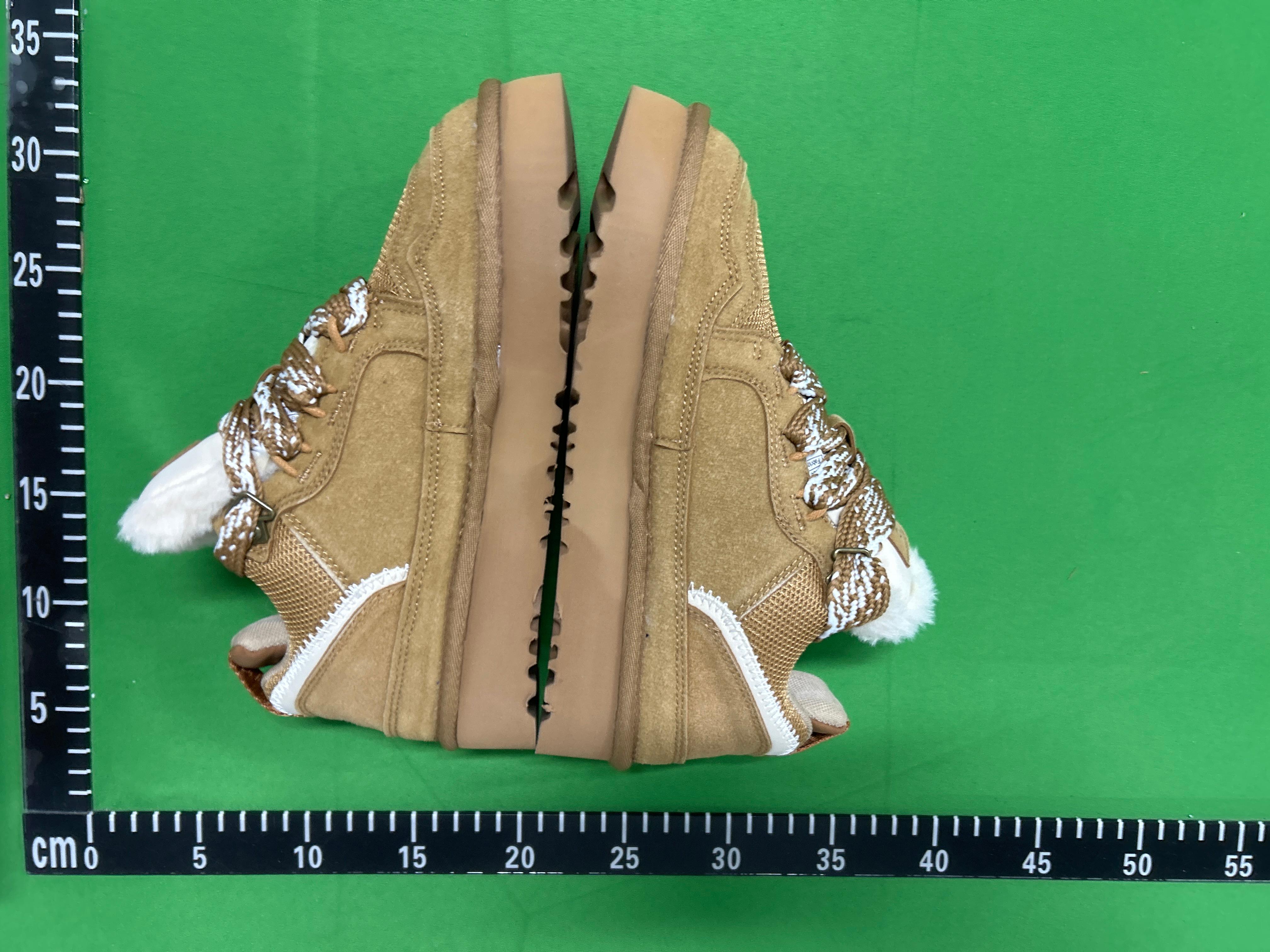 Foto QC 4 de Ugg Classic Ultra Mini Suede Boots Chestnut