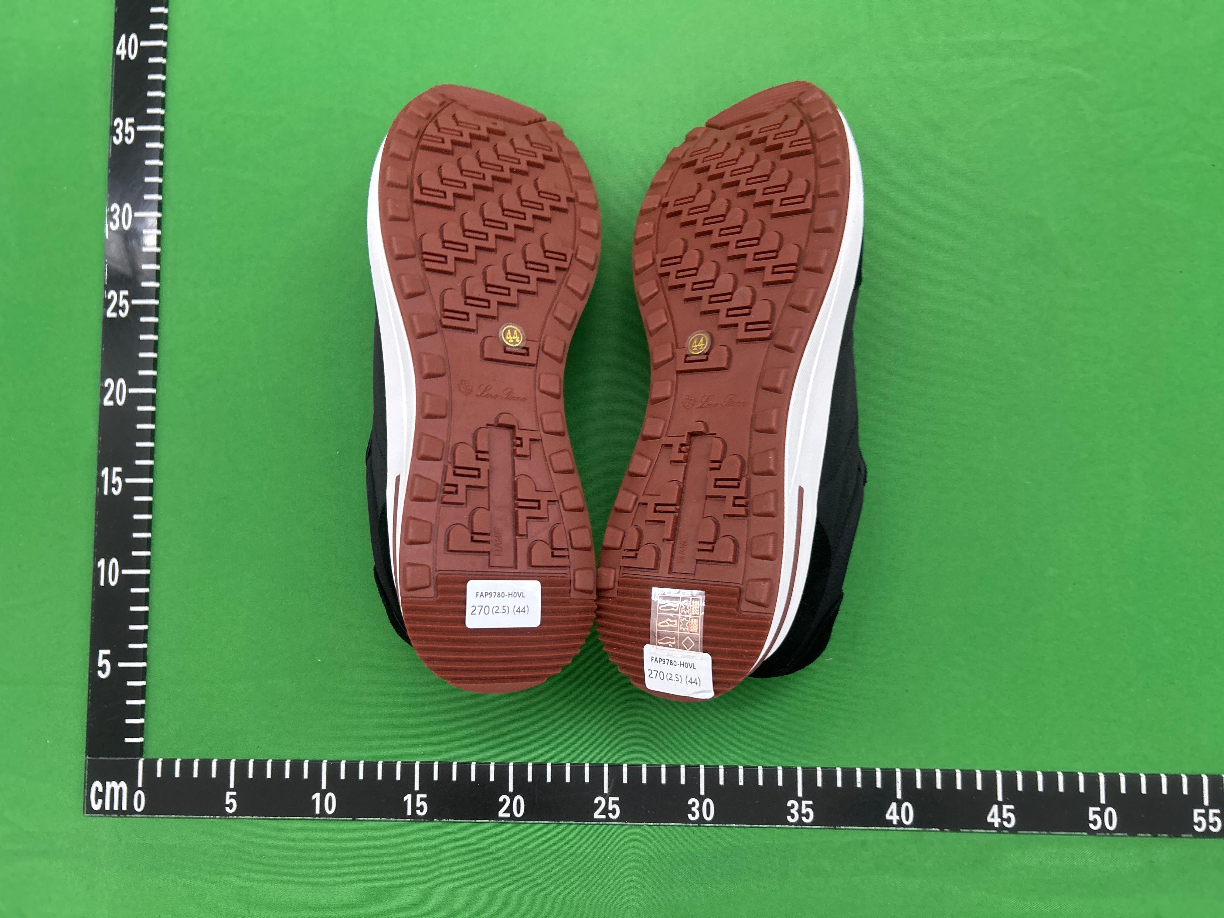 Foto QC 6 de Loro Piana 360 LP
