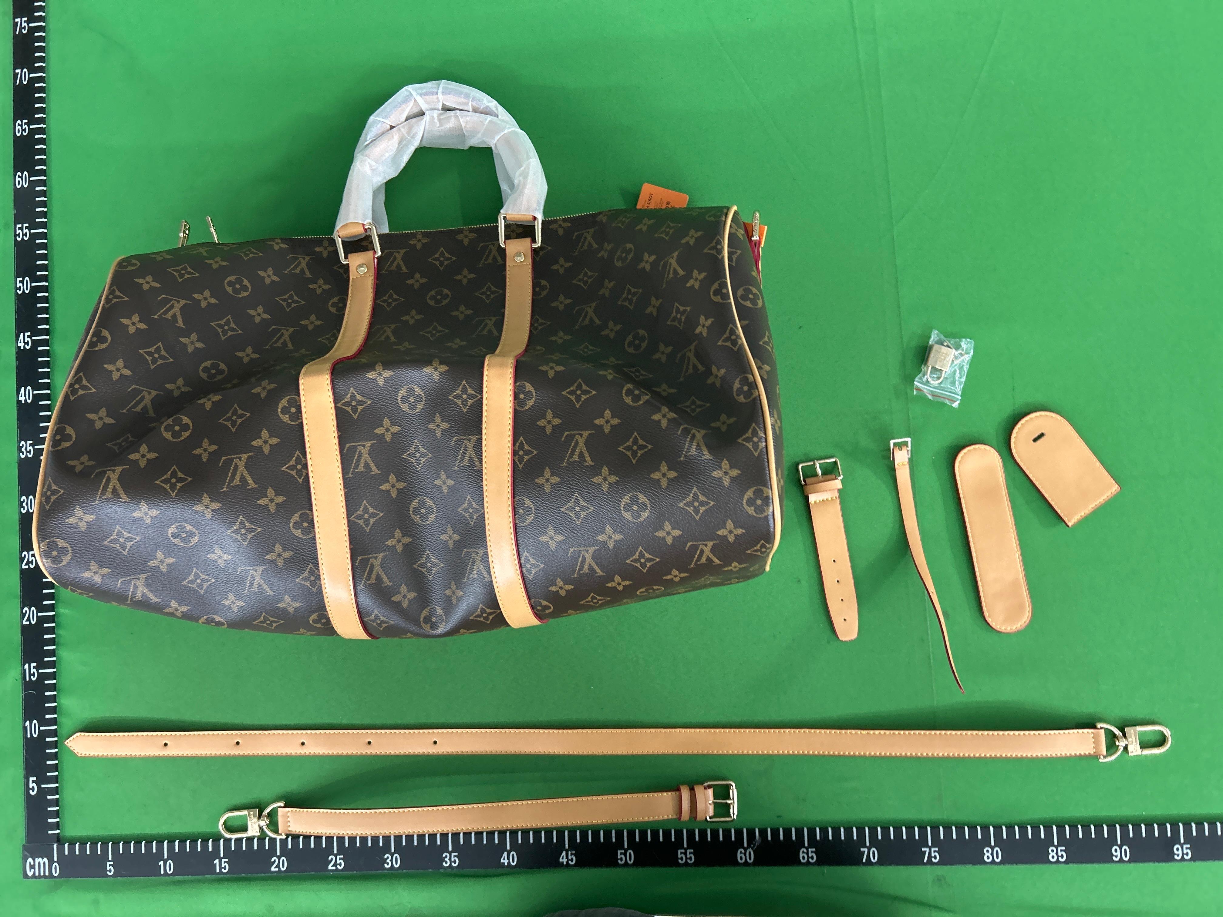 Foto QC 4 de Louis Vuitton Keepall Bandouliere 50 Monogram Eclipse