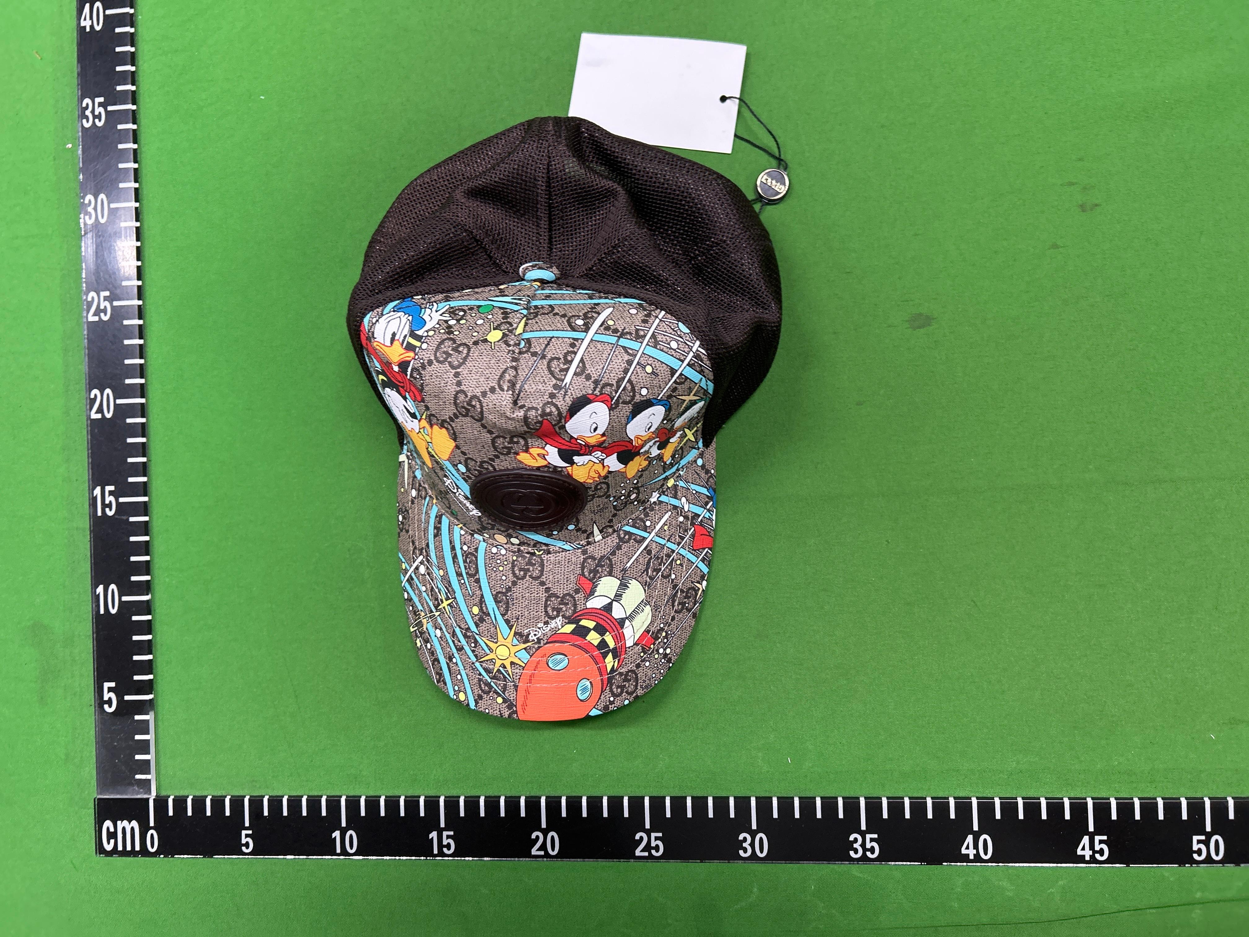 Foto QC 8 de Gucci GG Supreme Wolf Cap Black