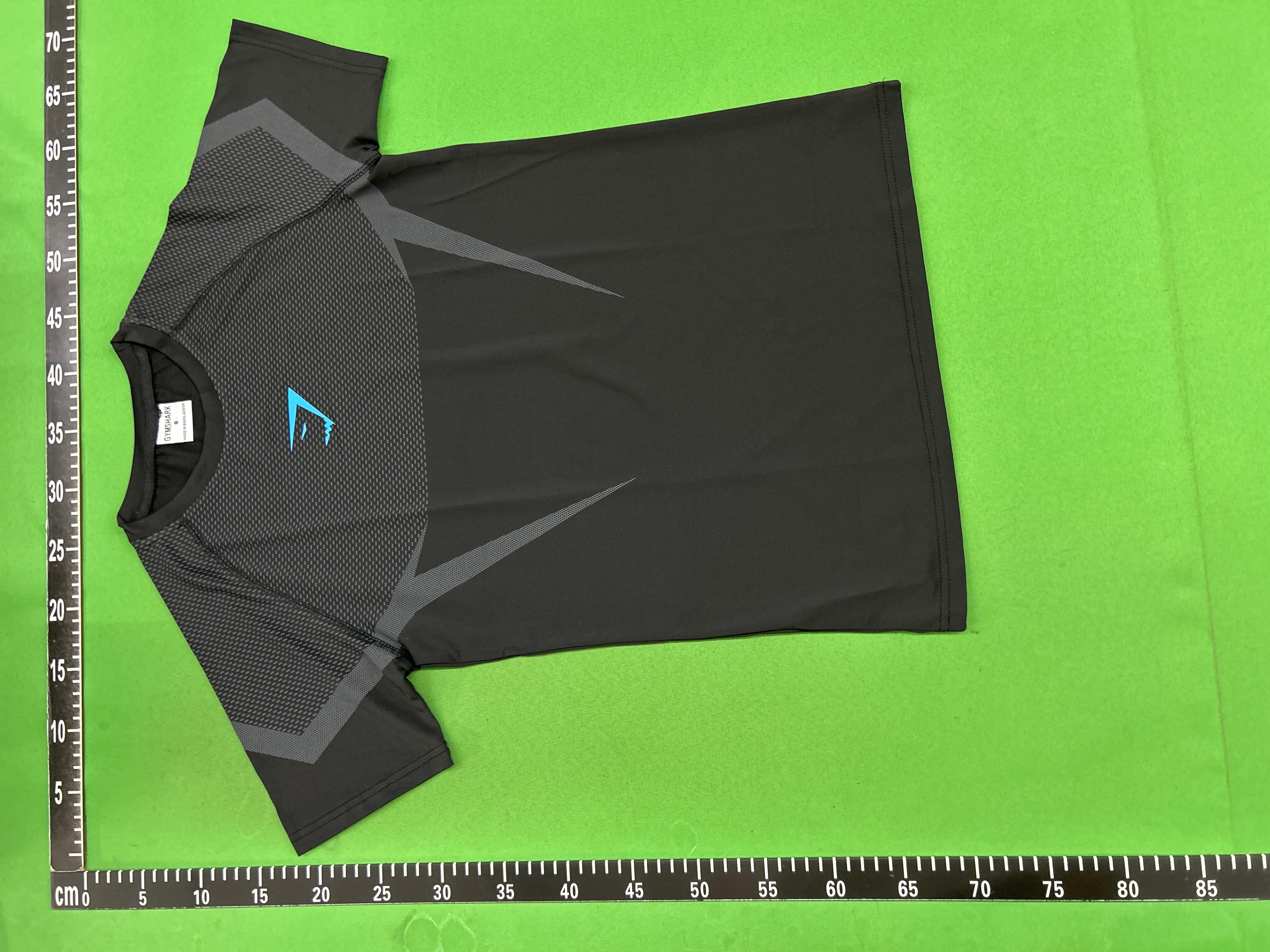 Foto QC 3 de Gymshark T-shirt Slim Fit Short Sleeve Black Burgundy