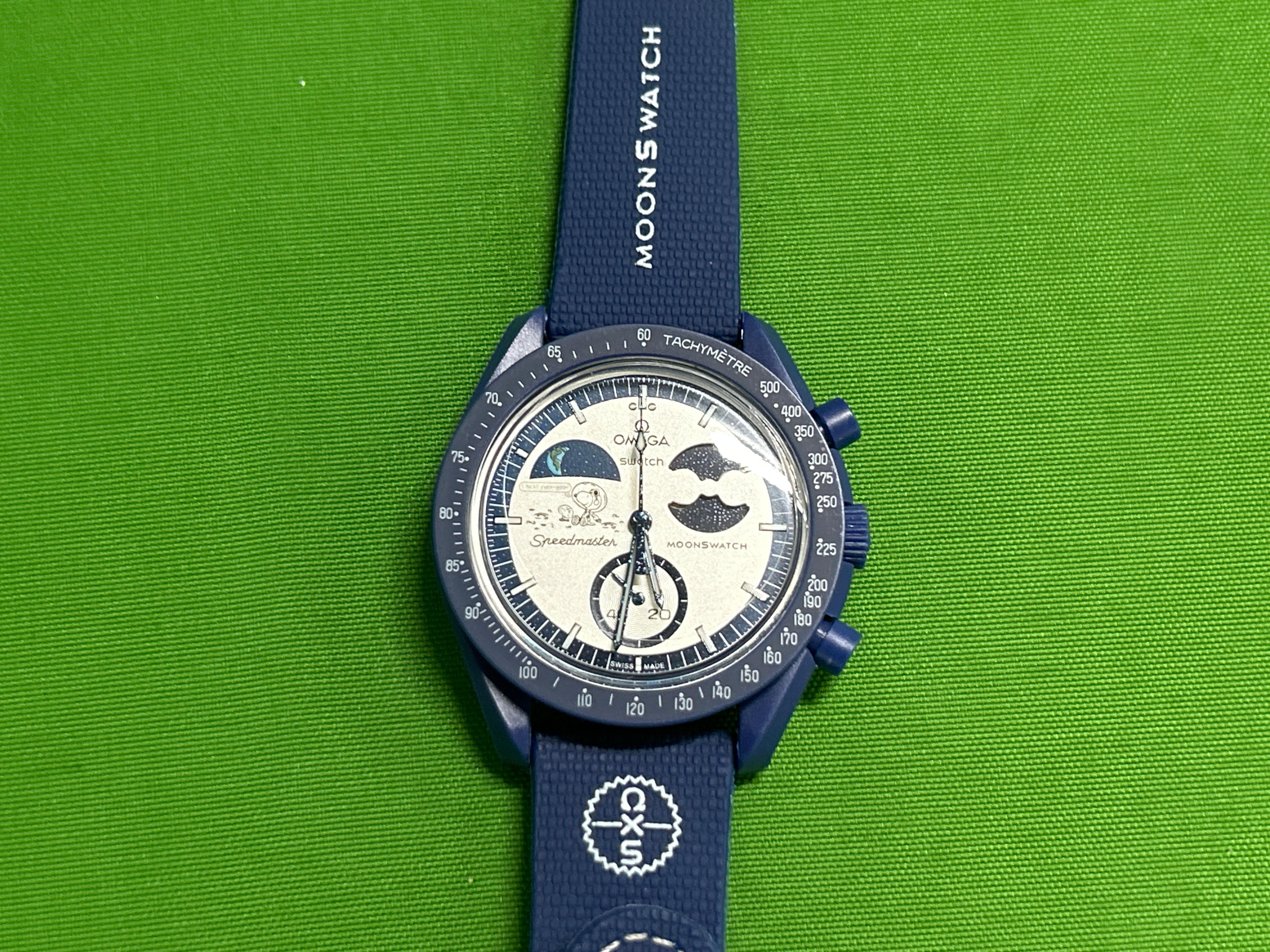 Foto QC 4 de Swatch x Omega Bioceramic Moonswatch Mission to Mercury SO33A100