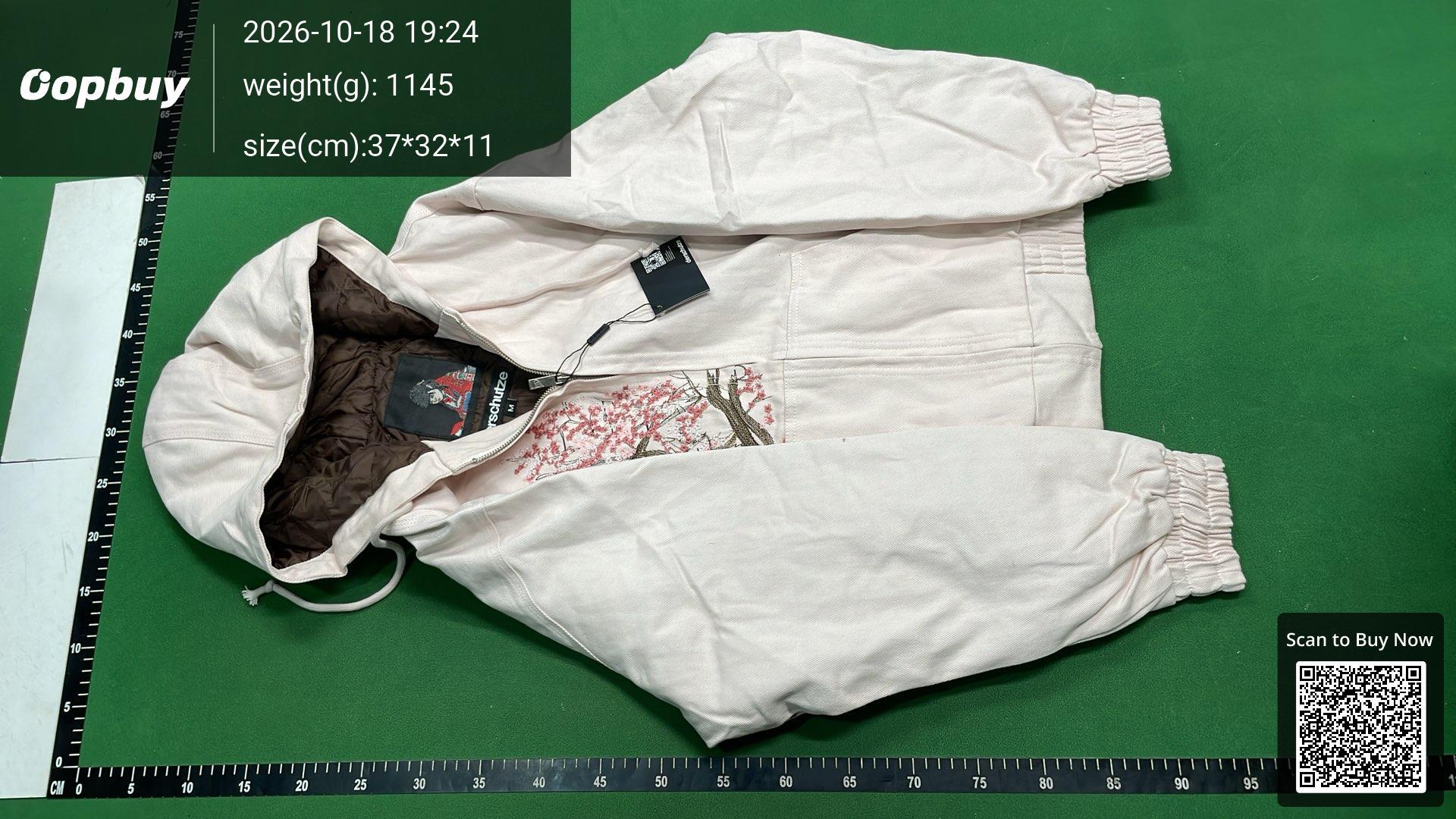 Foto QC 2 de Derschutze Blossom Jacket Black