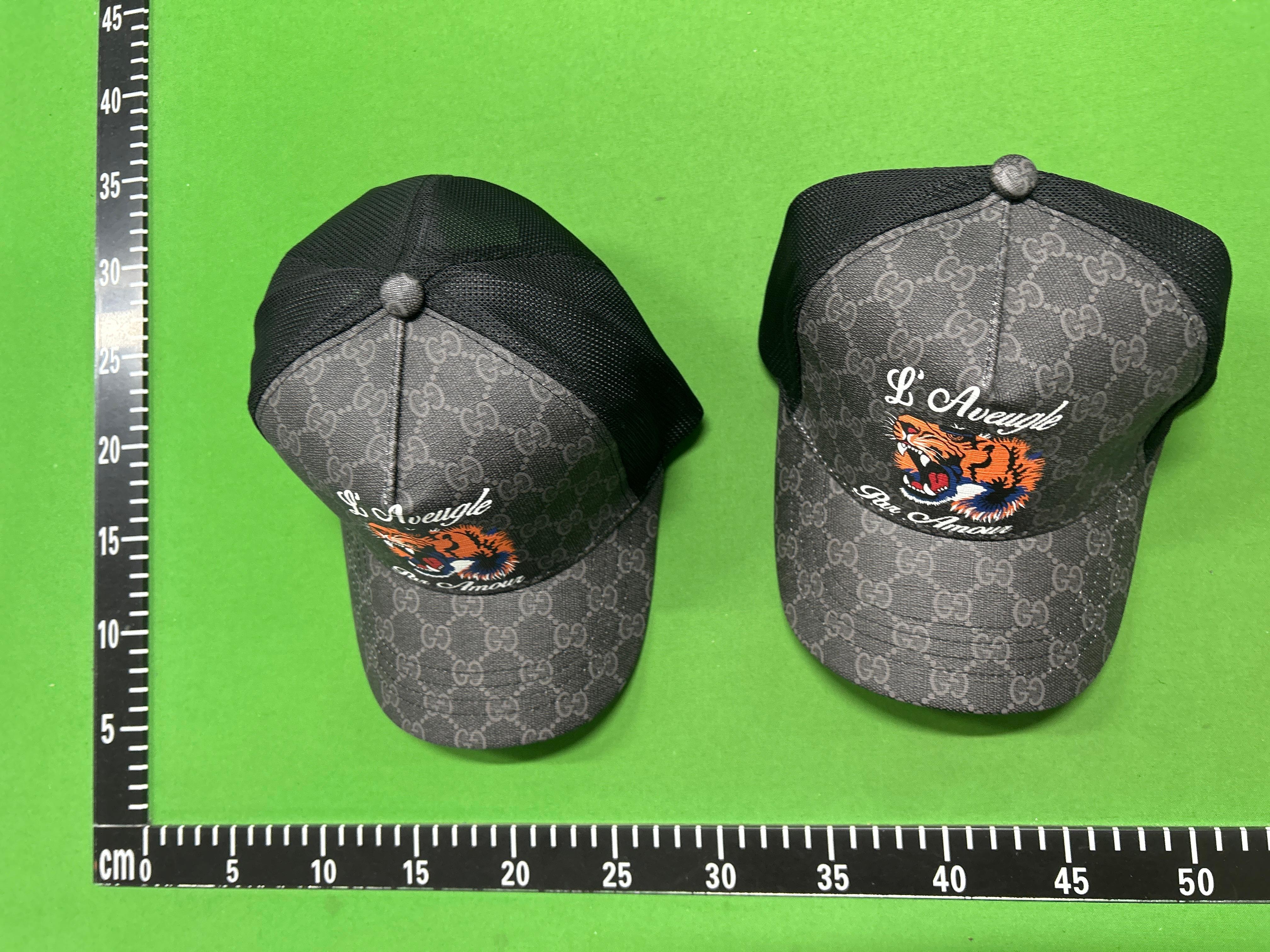 Foto QC 1 de Gucci GG Supreme Wolf Cap Black