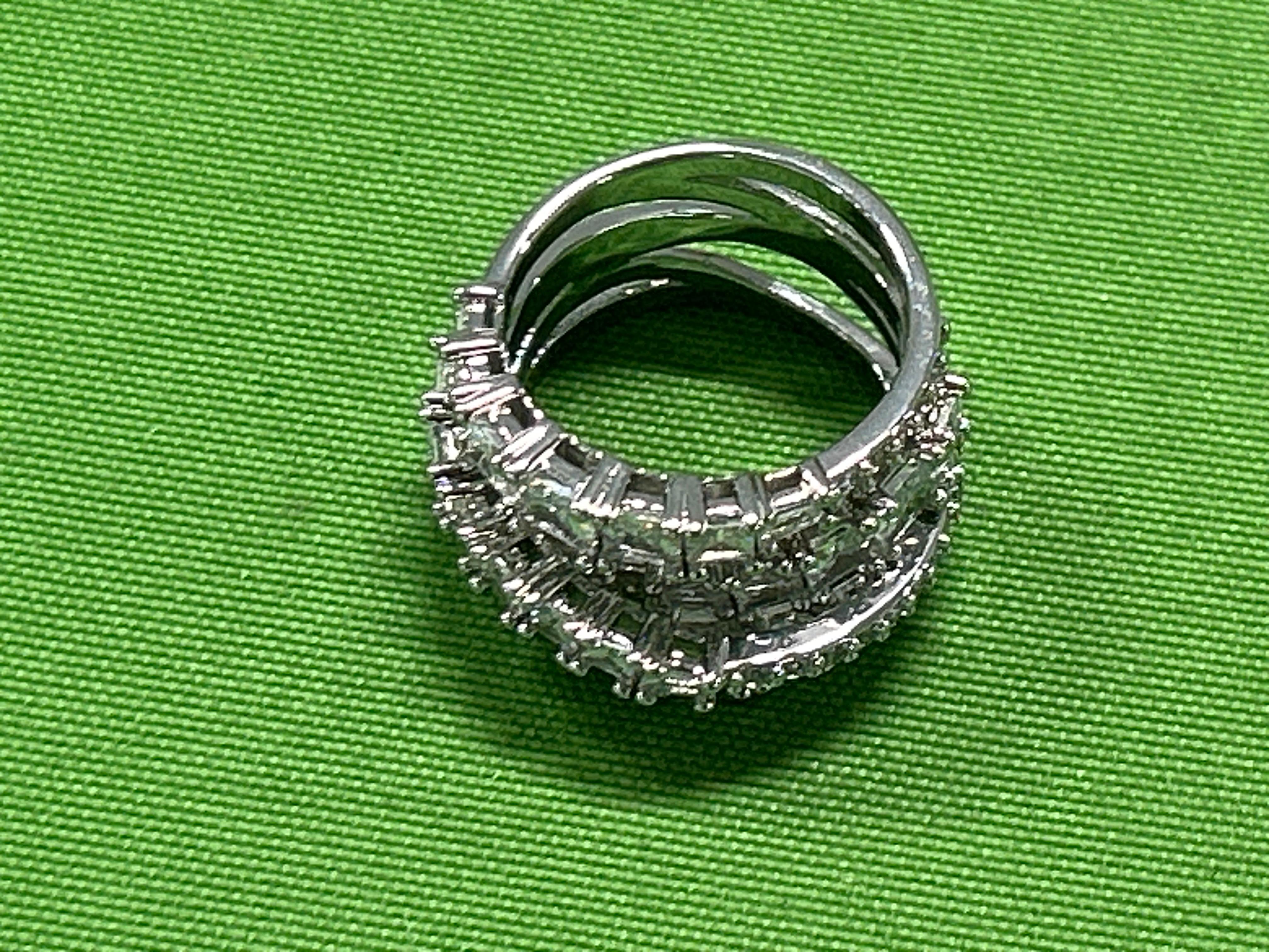 Foto QC 3 de Other Ring Metal Crystal Silver