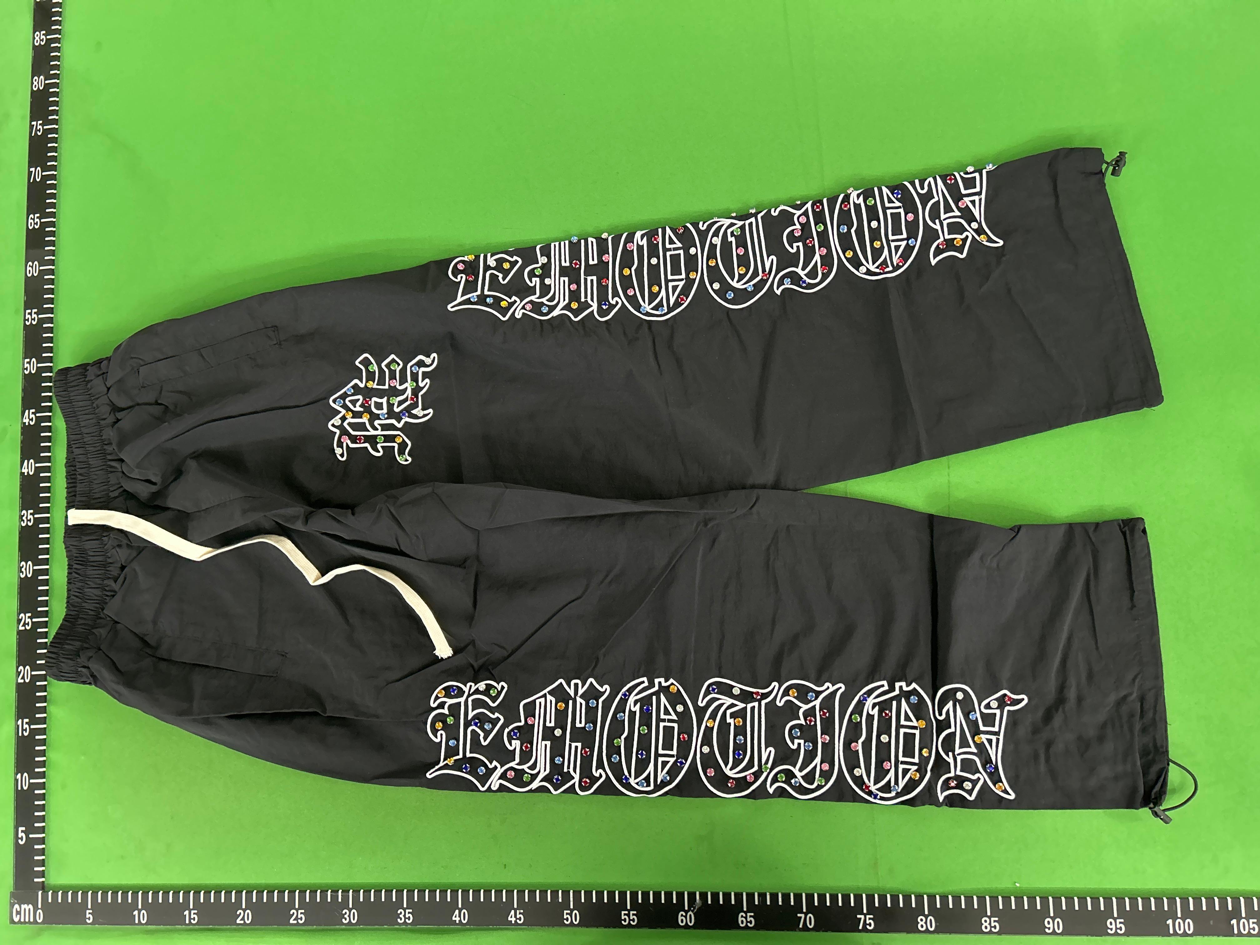 Foto QC 7 de Mixed Emotions Hooded Jacket Graphic Washed Black