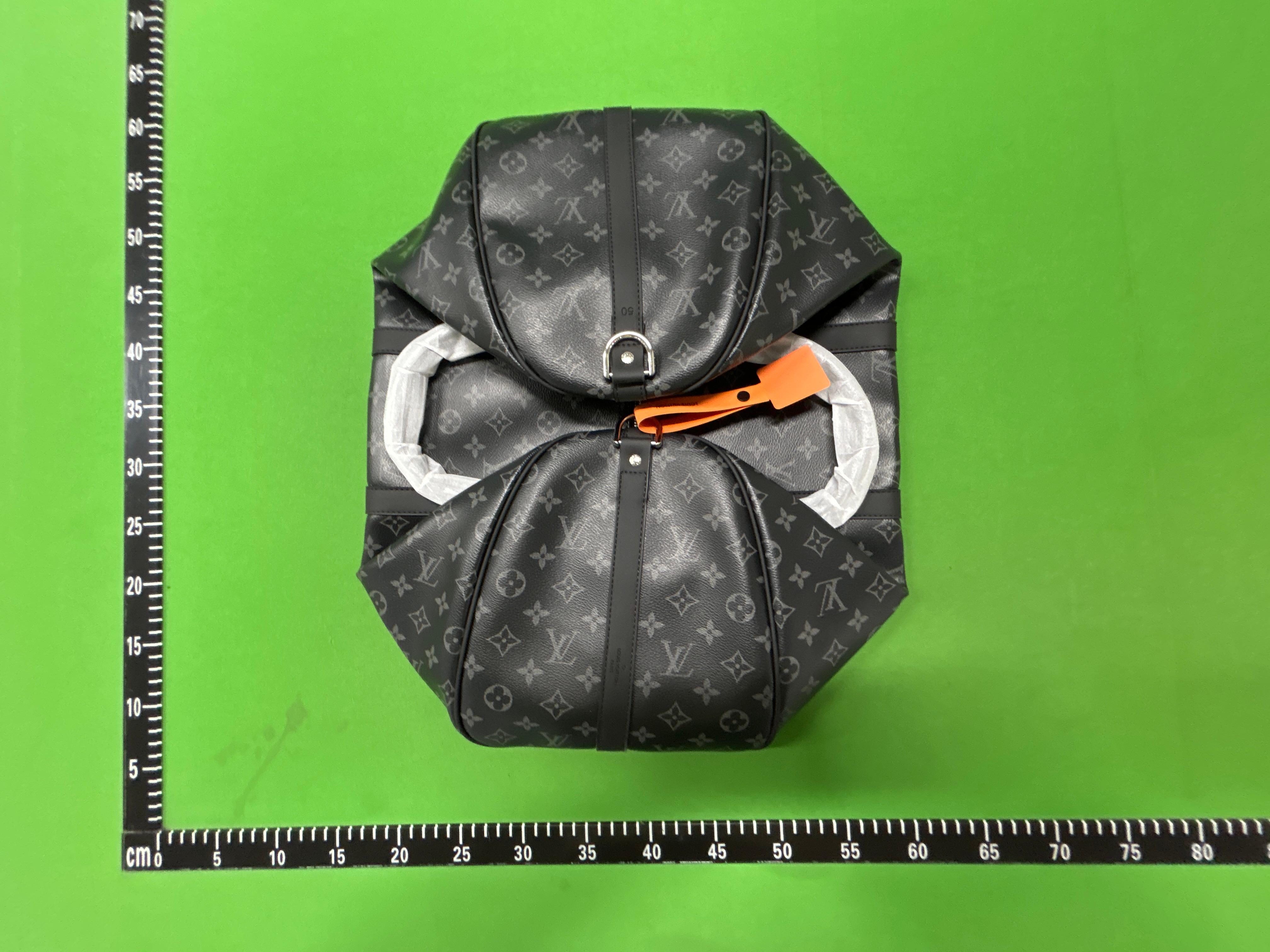 Foto QC 6 de Louis Vuitton Keepall Bandouliere 50 Monogram Eclipse