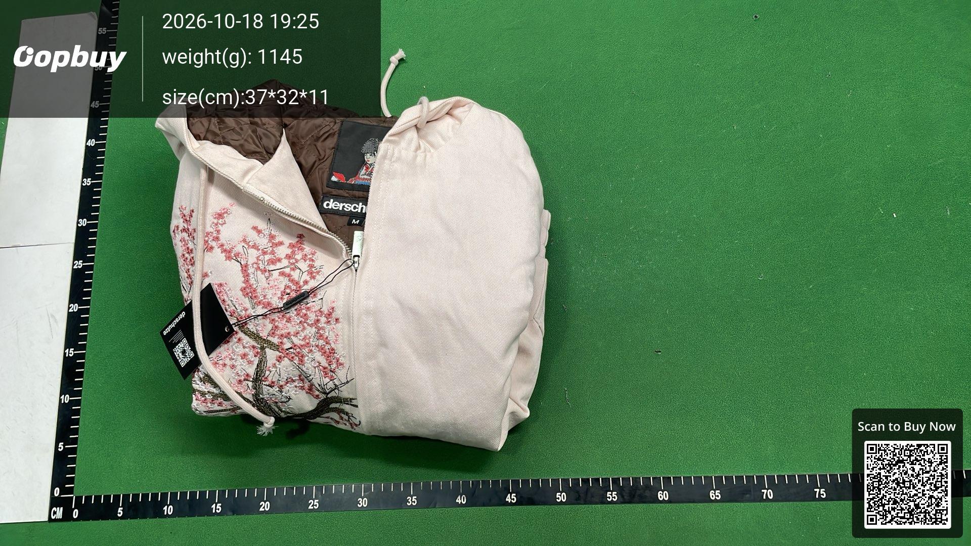 Foto QC 4 de Derschutze Blossom Jacket Black