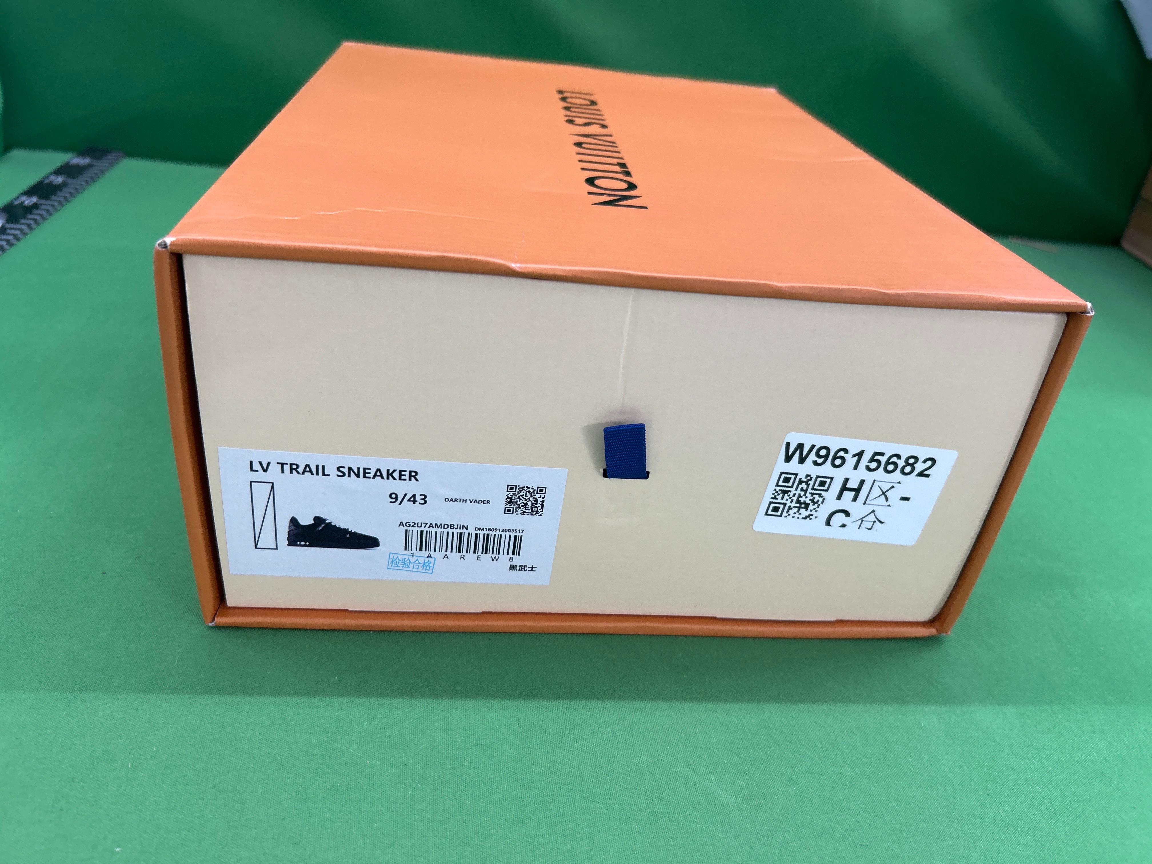 Foto QC 1 de Louis Vuitton Skate Black Swarovski Monogram 1A4WTW