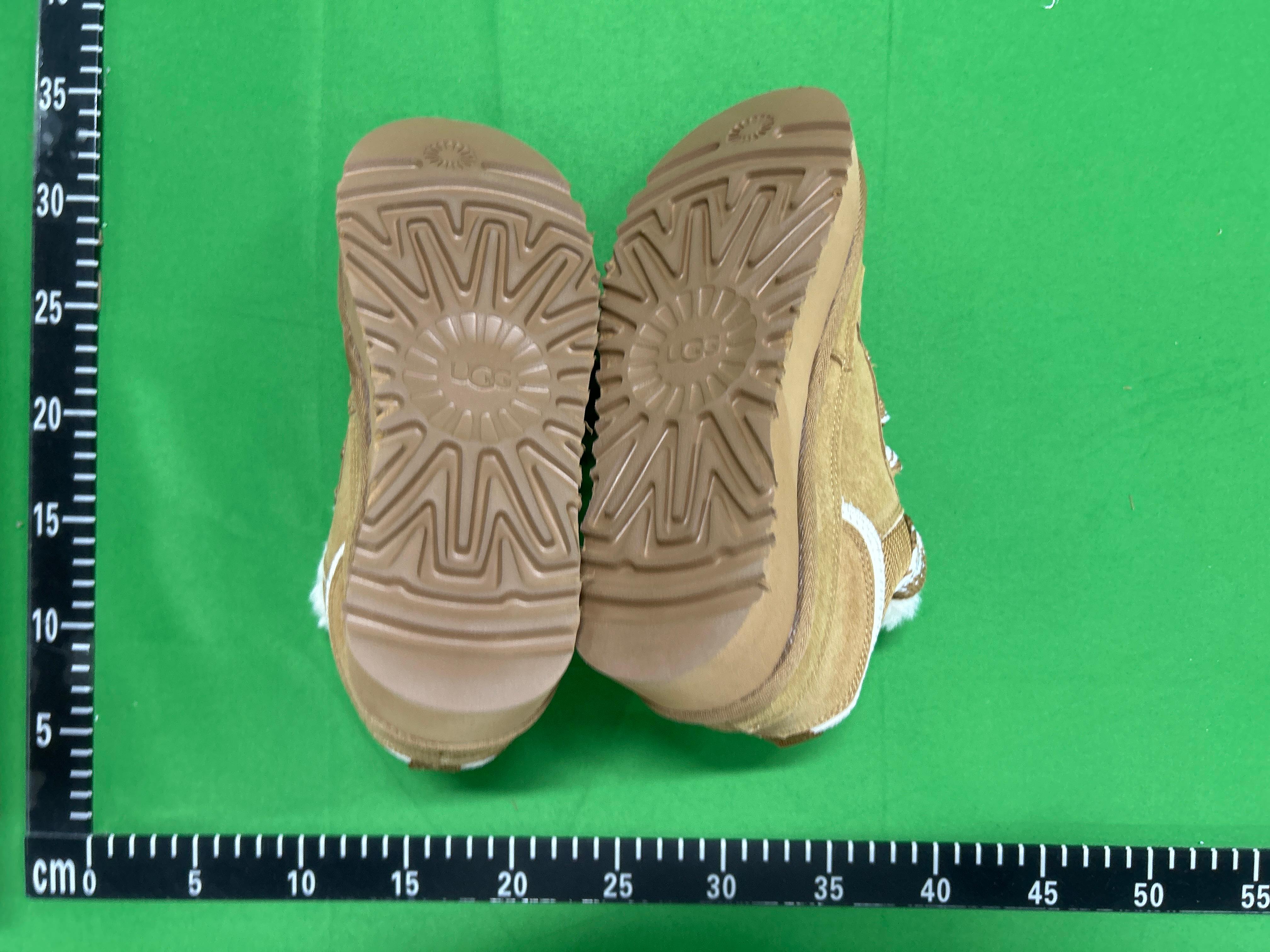 Foto QC 6 de Ugg Classic Ultra Mini Suede Boots Chestnut