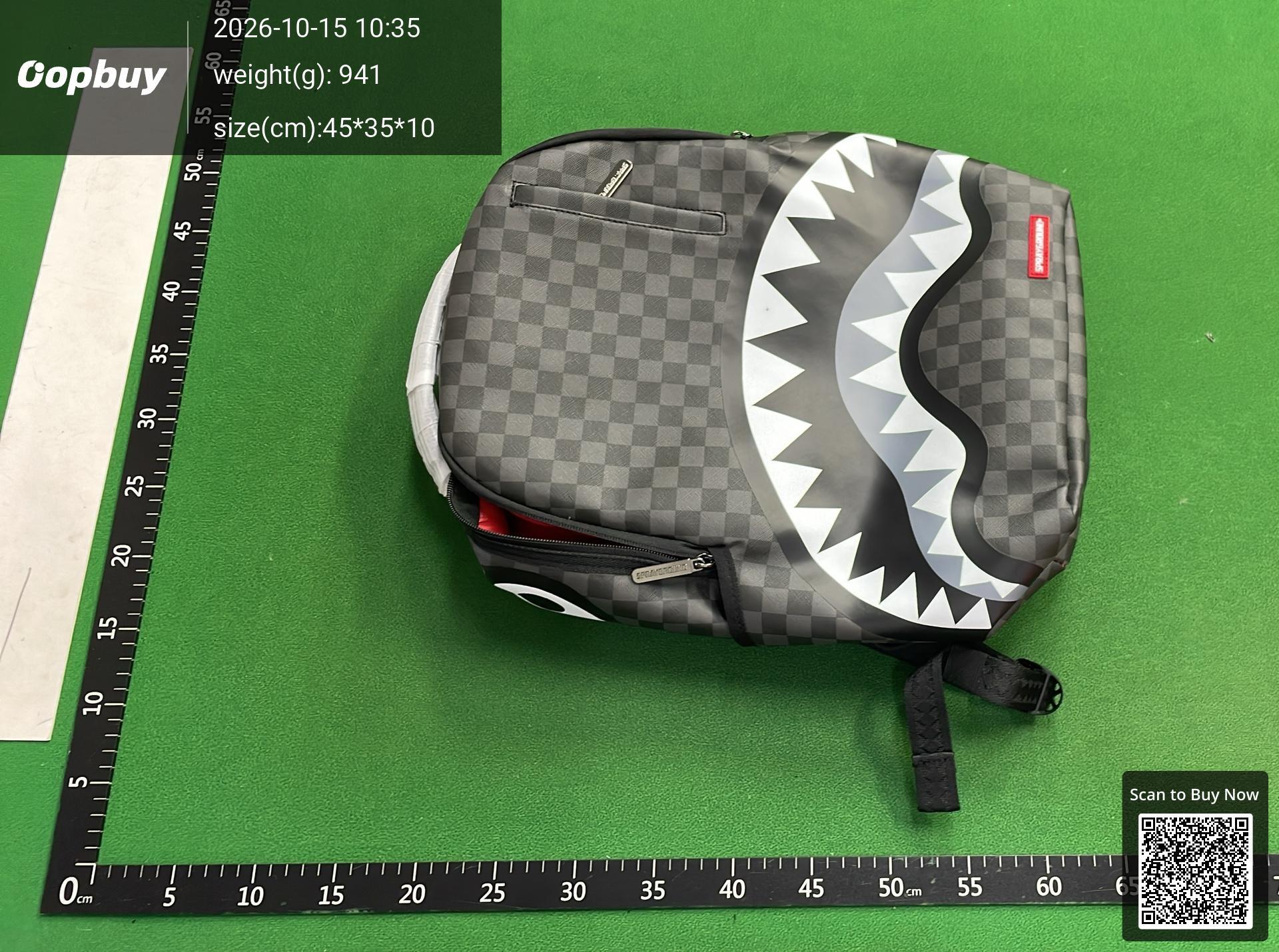 Foto QC 5 de Sprayground Sharks In Paris Backpack Black Grey Checkerboard