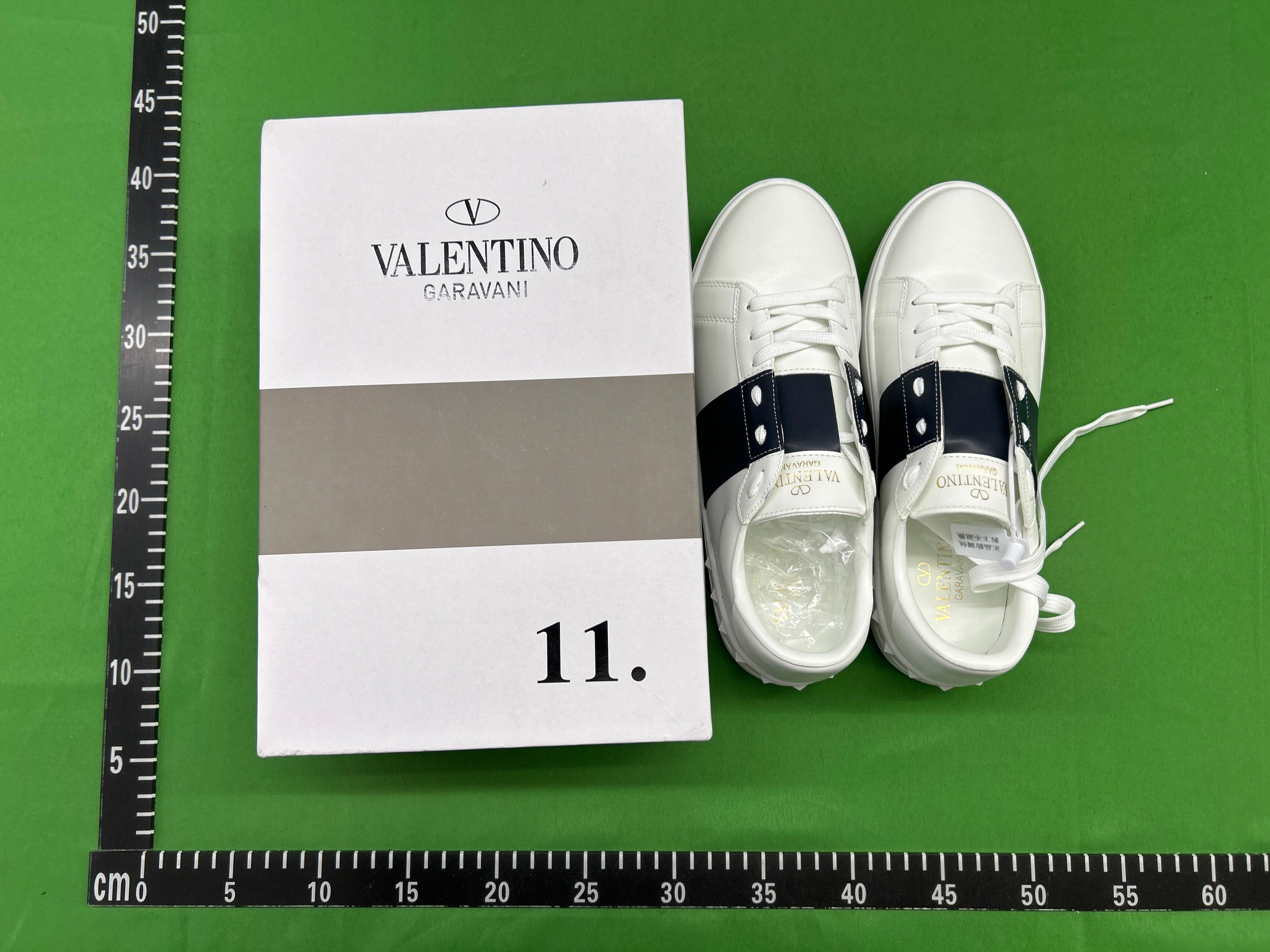 Foto QC 8 de Valentino Open Rockstud Leather Low Sneakers White Black