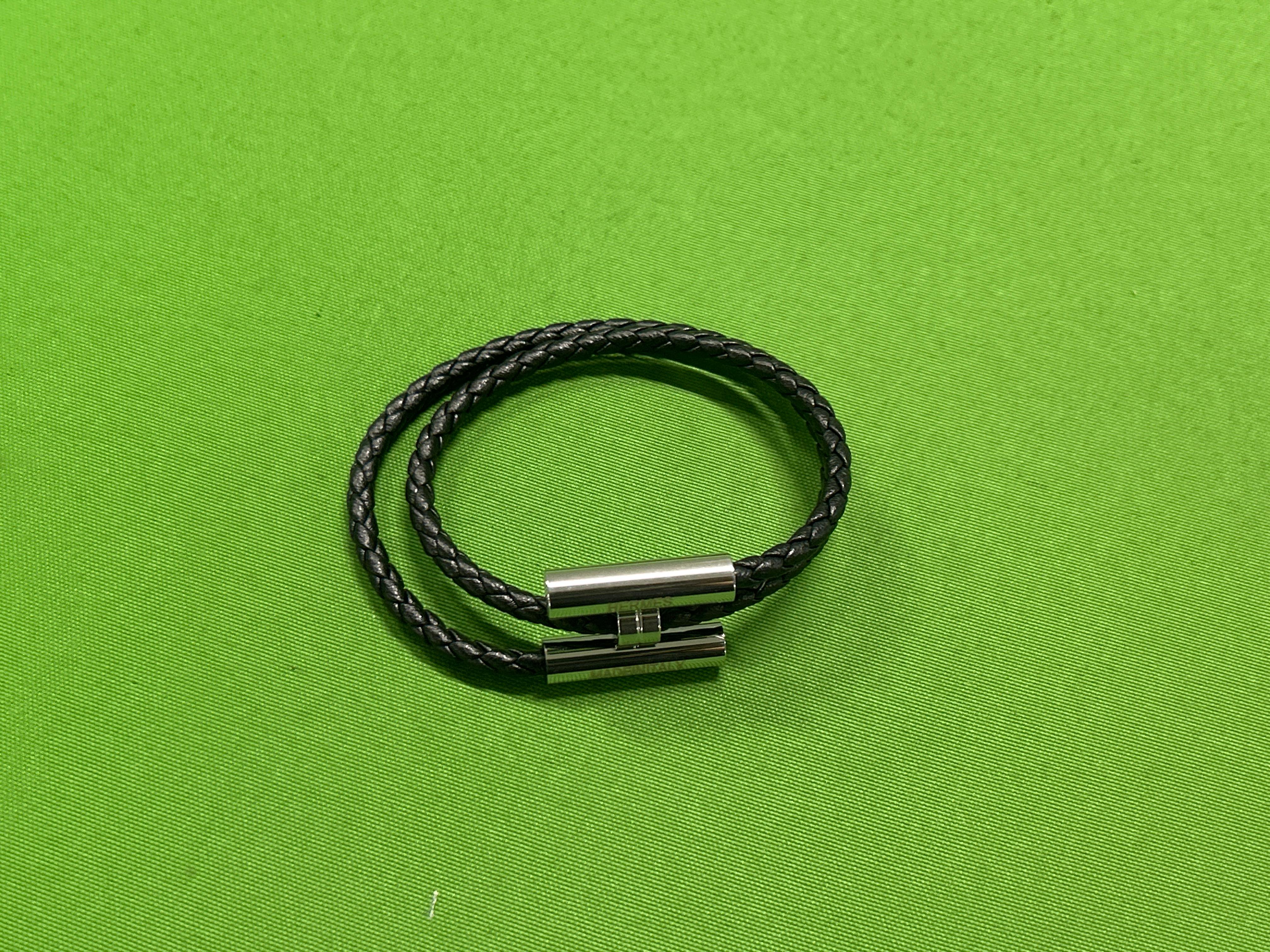Foto QC 3 de Hermes Glenan Double Tour Bracelet Leather Red