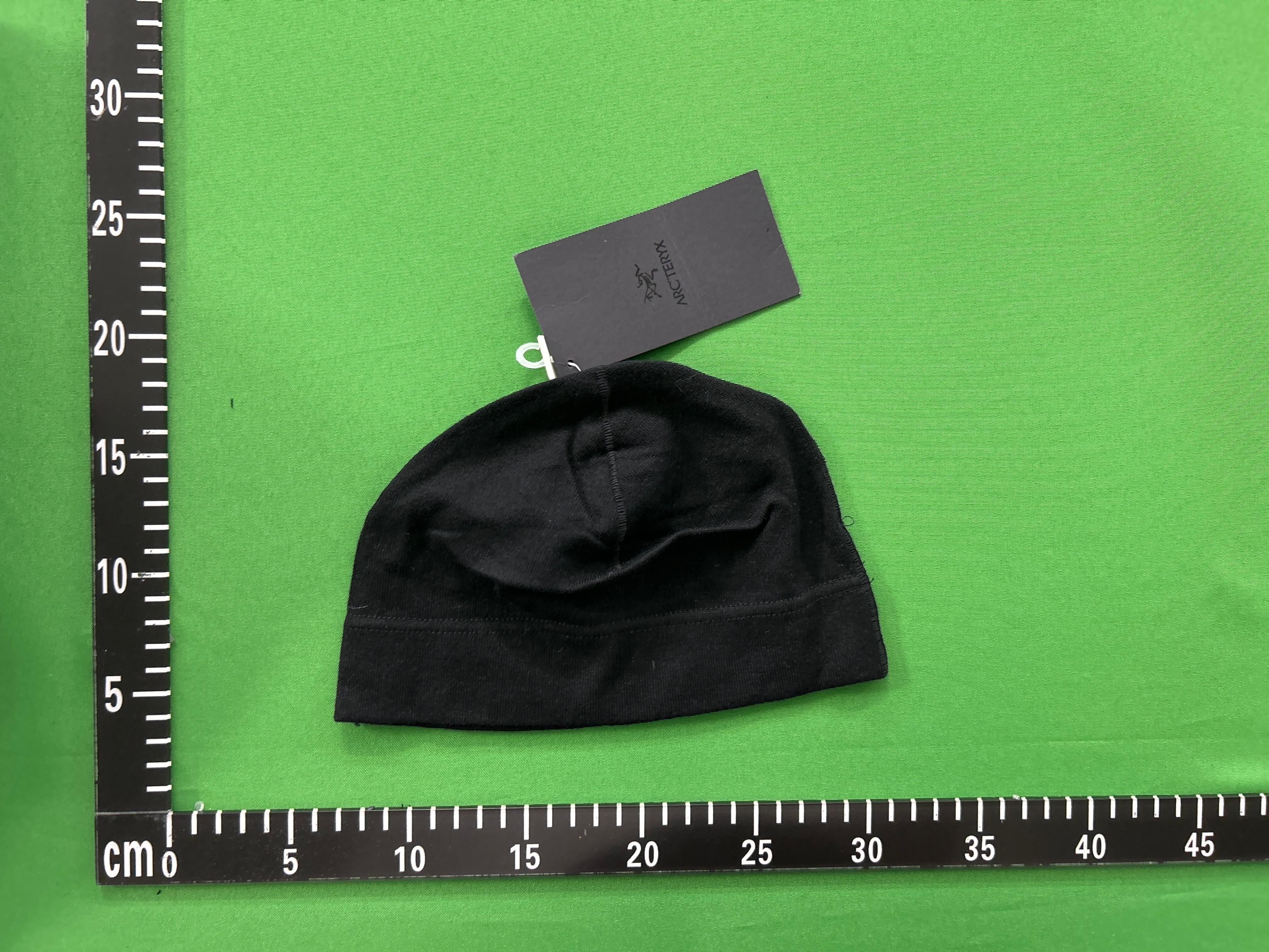 Foto QC 2 de Arc'teryx Rho Lightweight Wool Beanie Black
